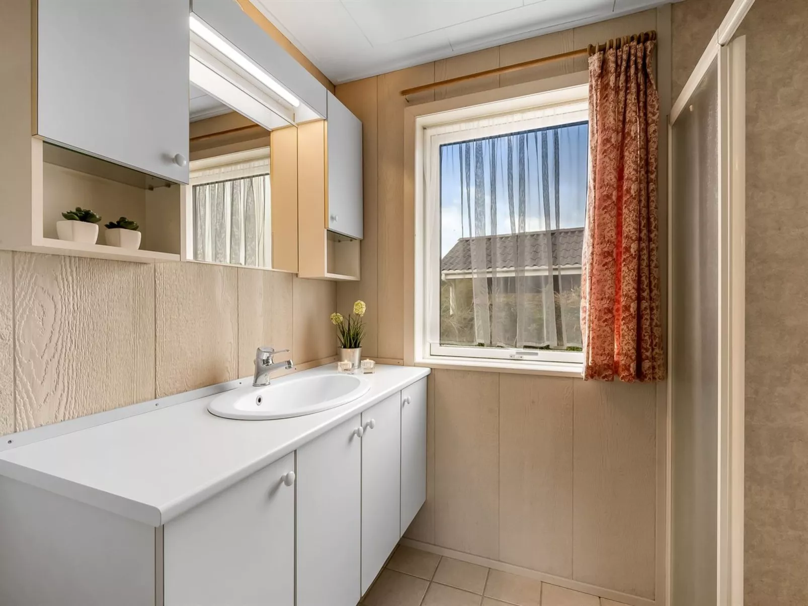 "Eloise" - 400m from the sea-Inside