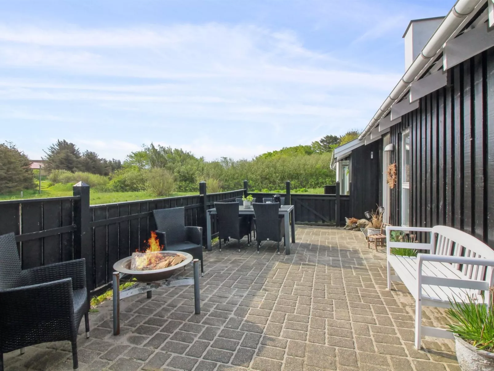 "Aike" - 400m from the sea-Outside