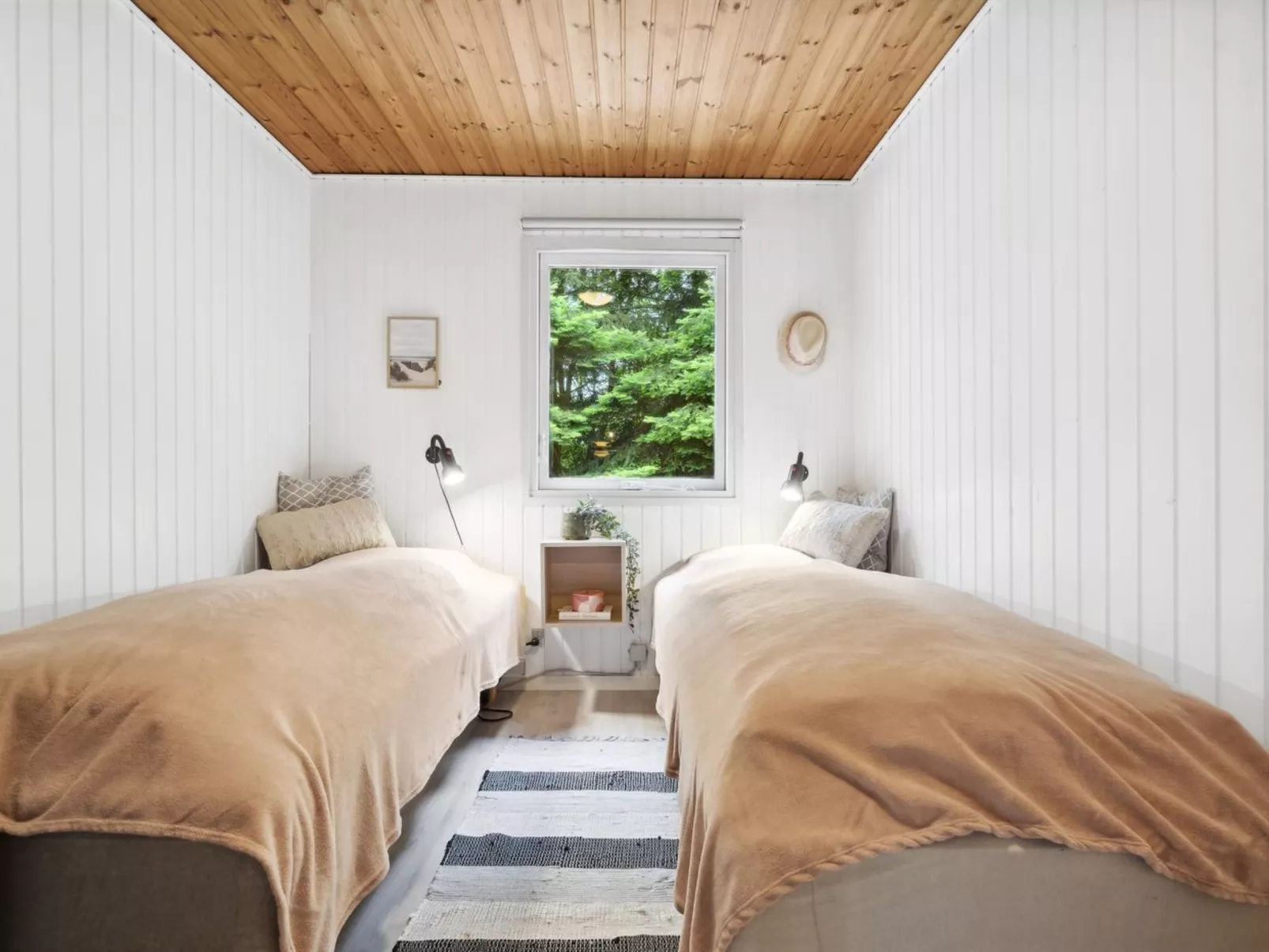 "Nyalle" - 30km from the sea-Inside