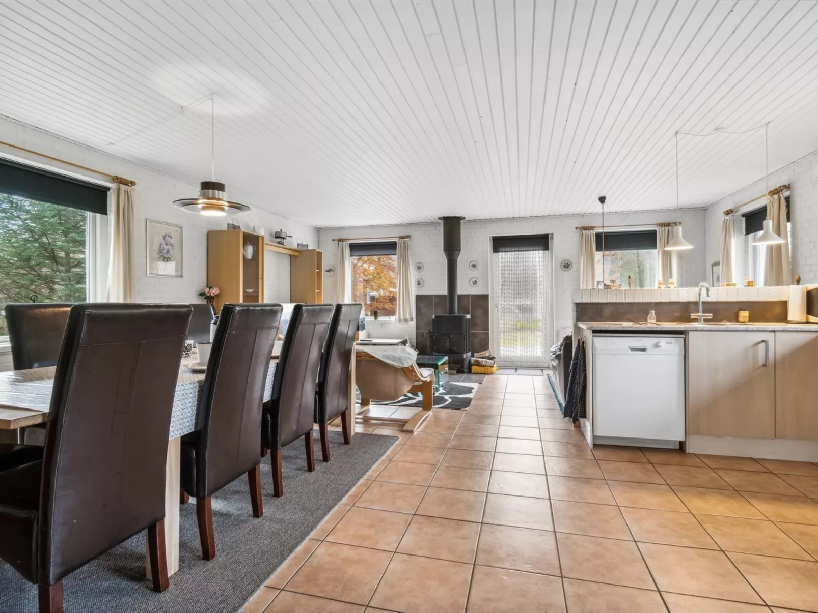 "Patrik" - 200m to the fjord-Inside