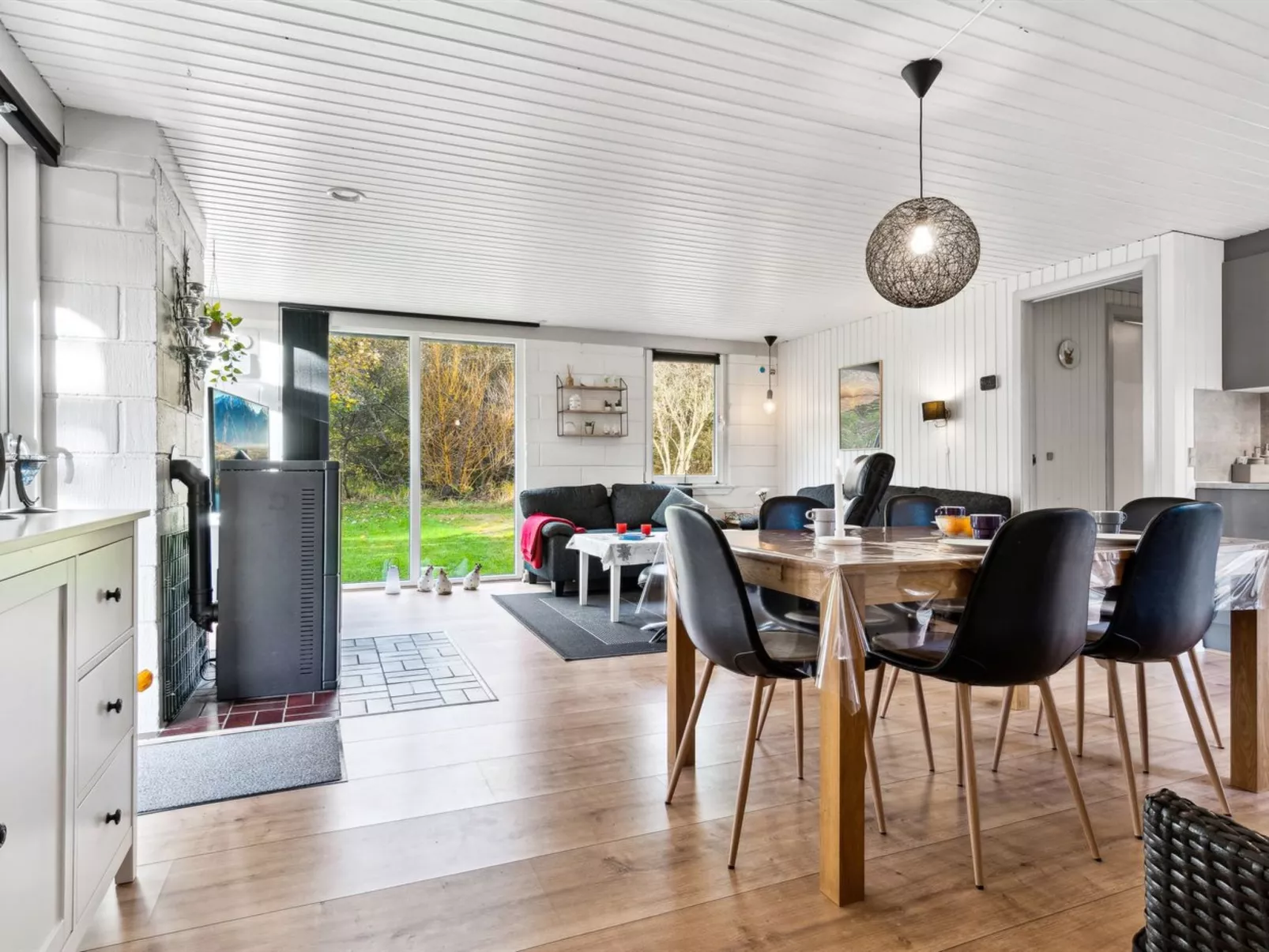 "Pia" - 250m to the fjord-Dedans