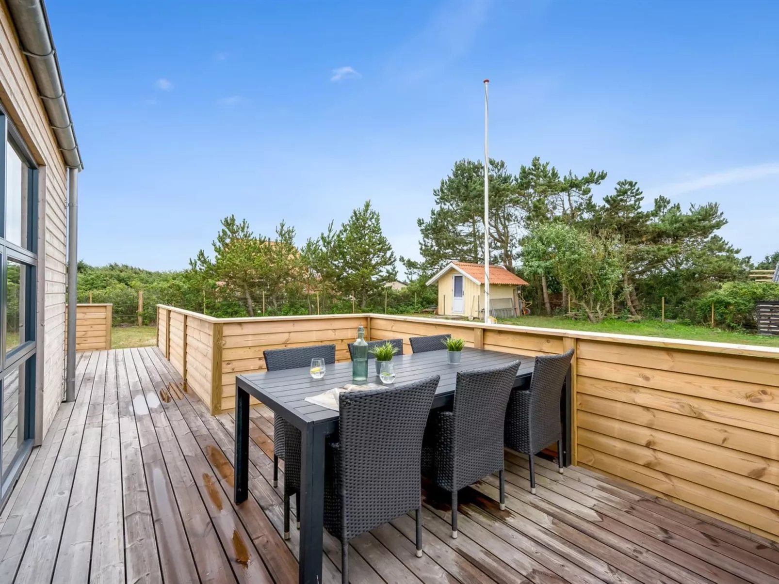 "Thorid" - 800m from the sea-Outside