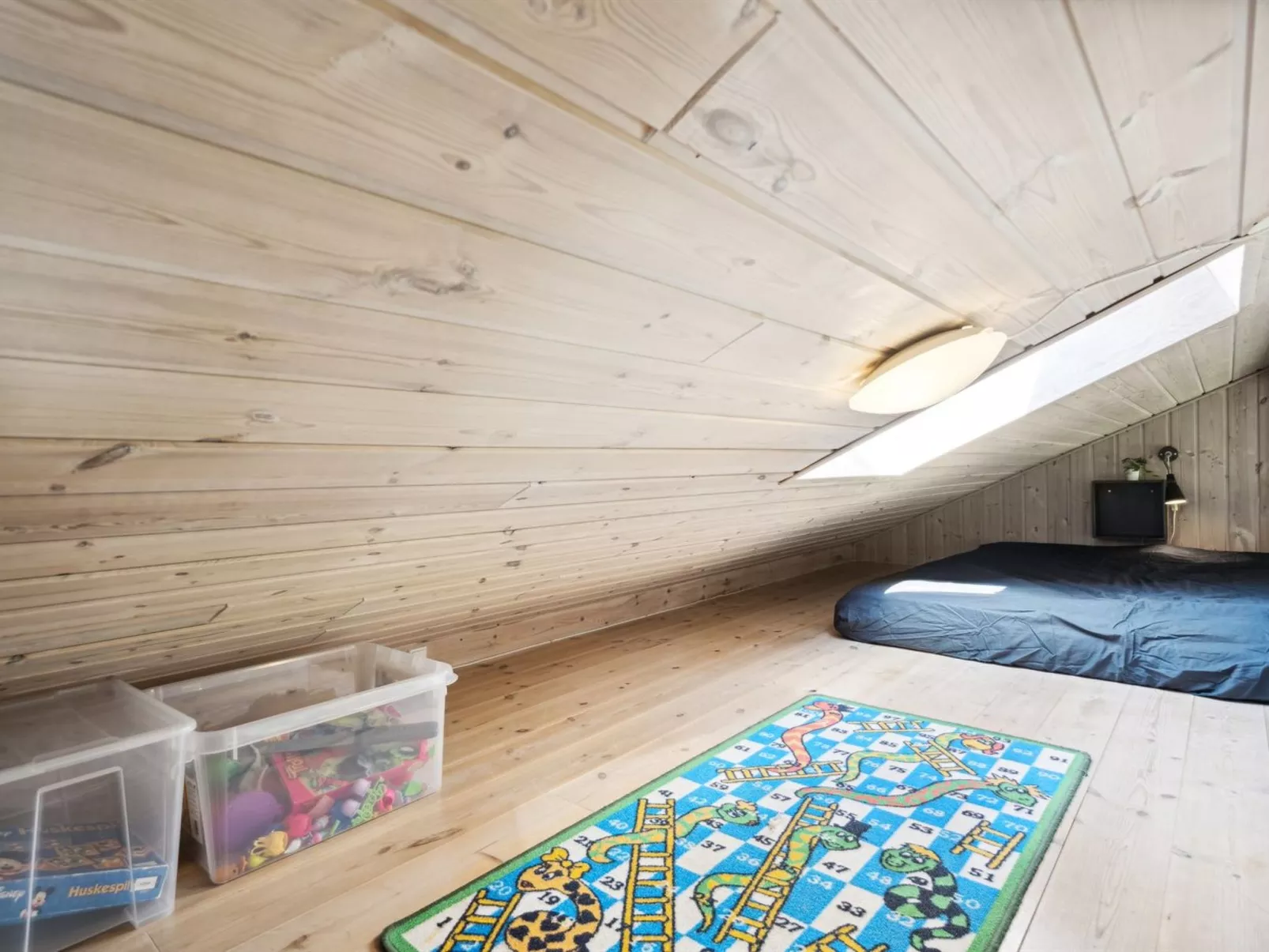 "Edin" - 150m from the sea-Inside