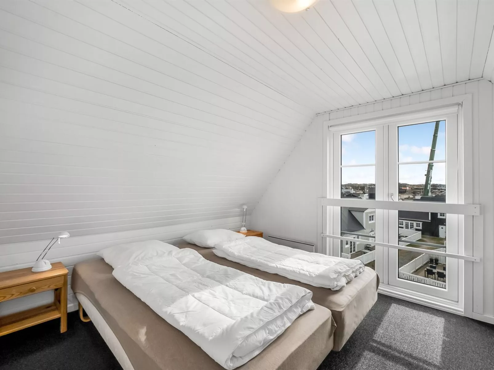 "Venla" -  from the sea-Drinnen