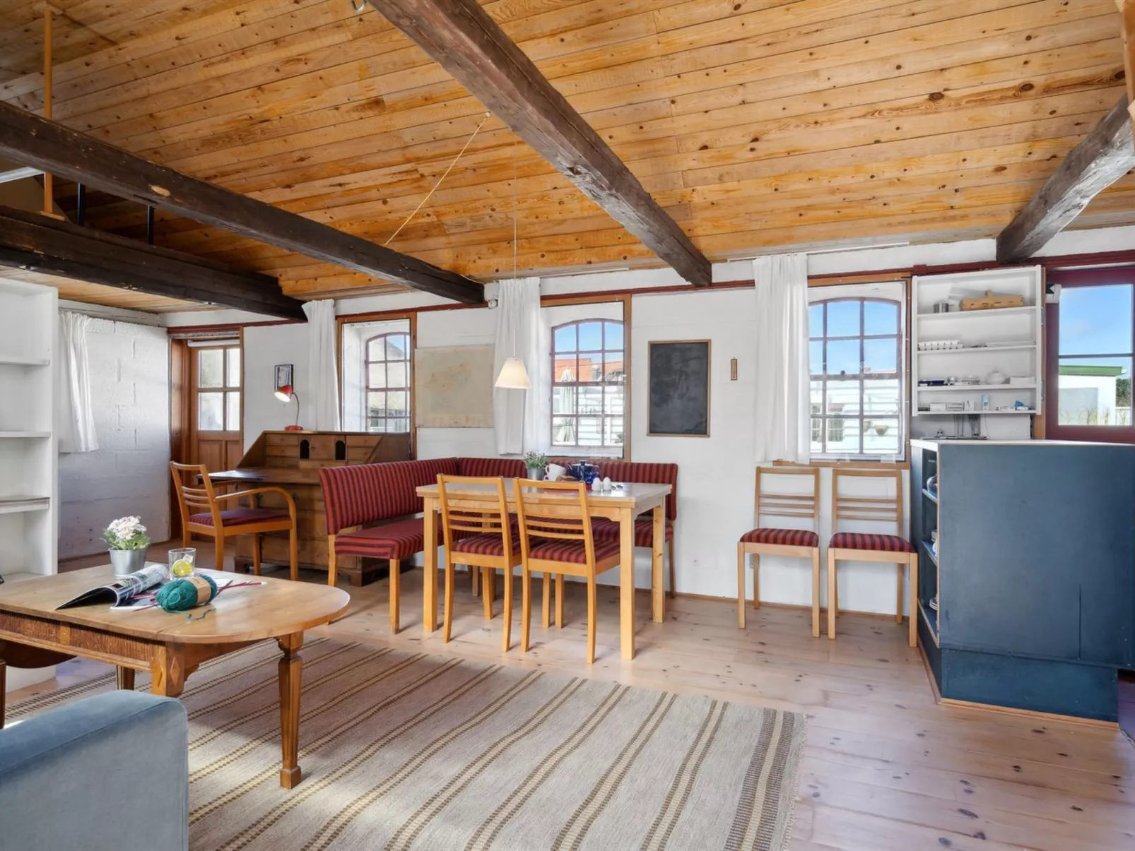 "Bedri" - 100m from the sea-Dedans