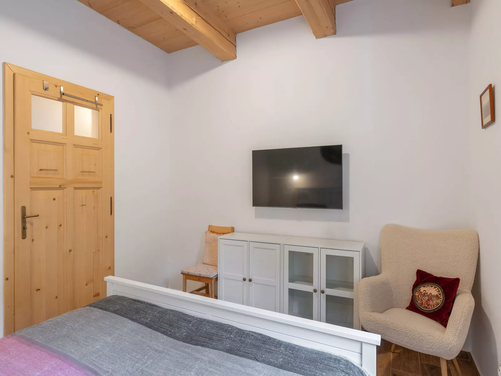 Roubenka Maleč-Inside