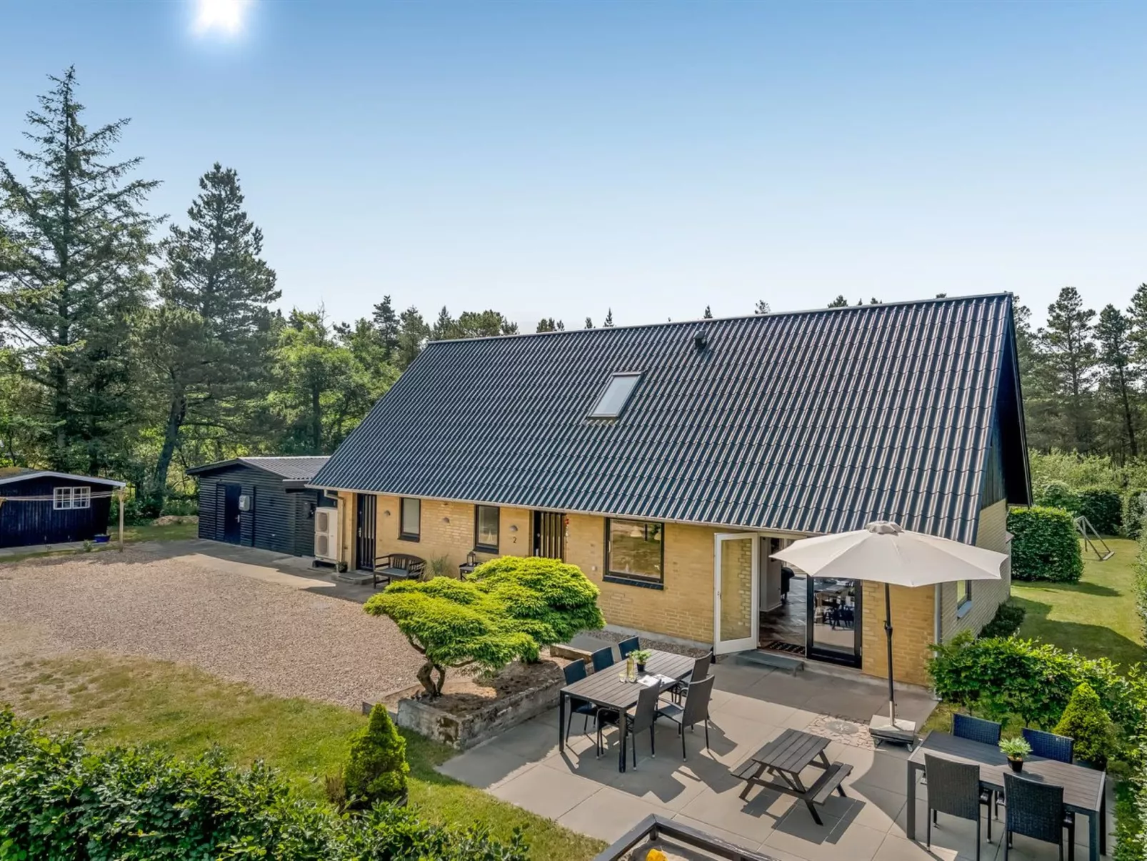 "Lavrans" - 2.5km from the sea-Draußen