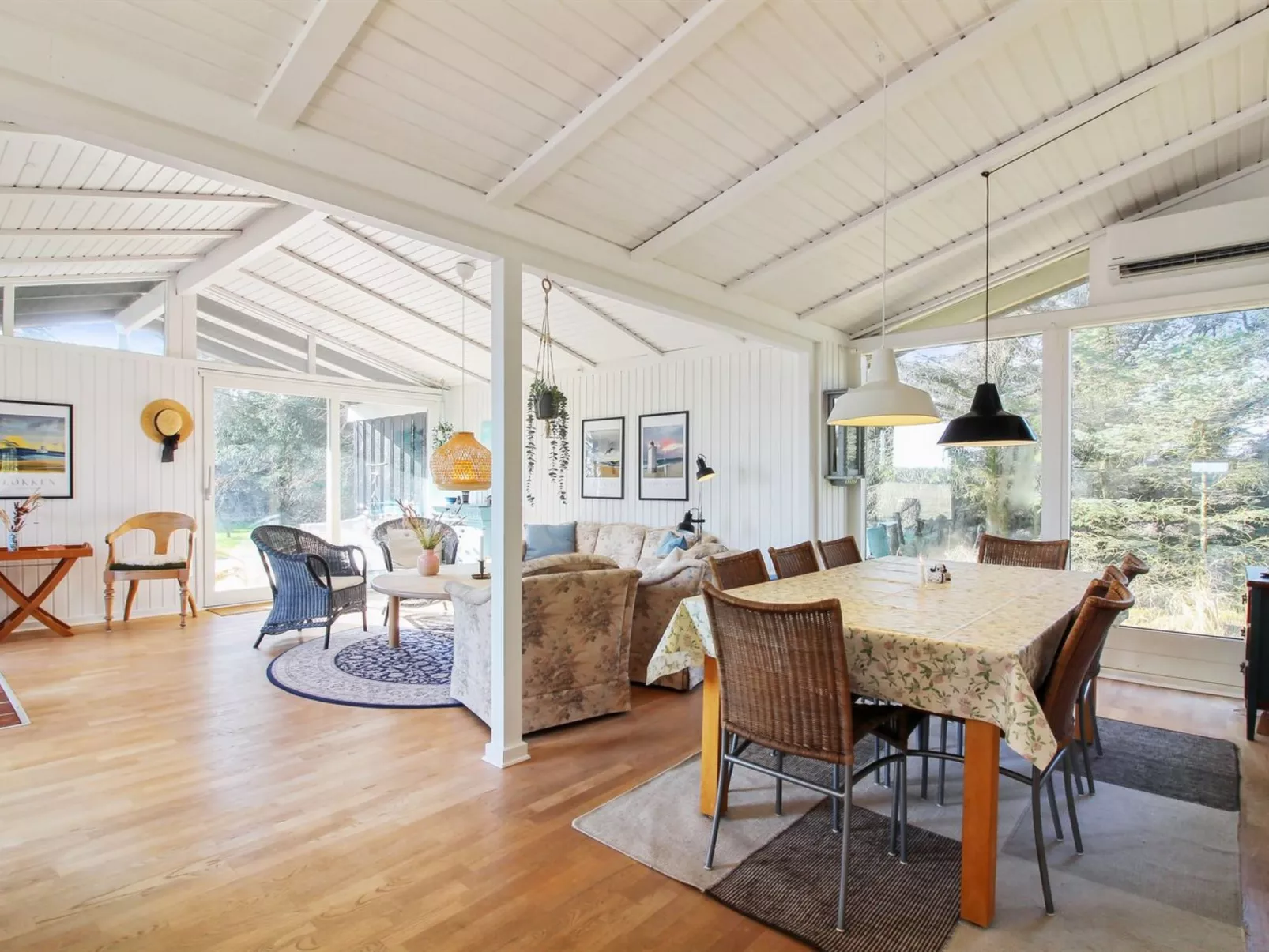 "Tuukka" - 350m from the sea-Drinnen