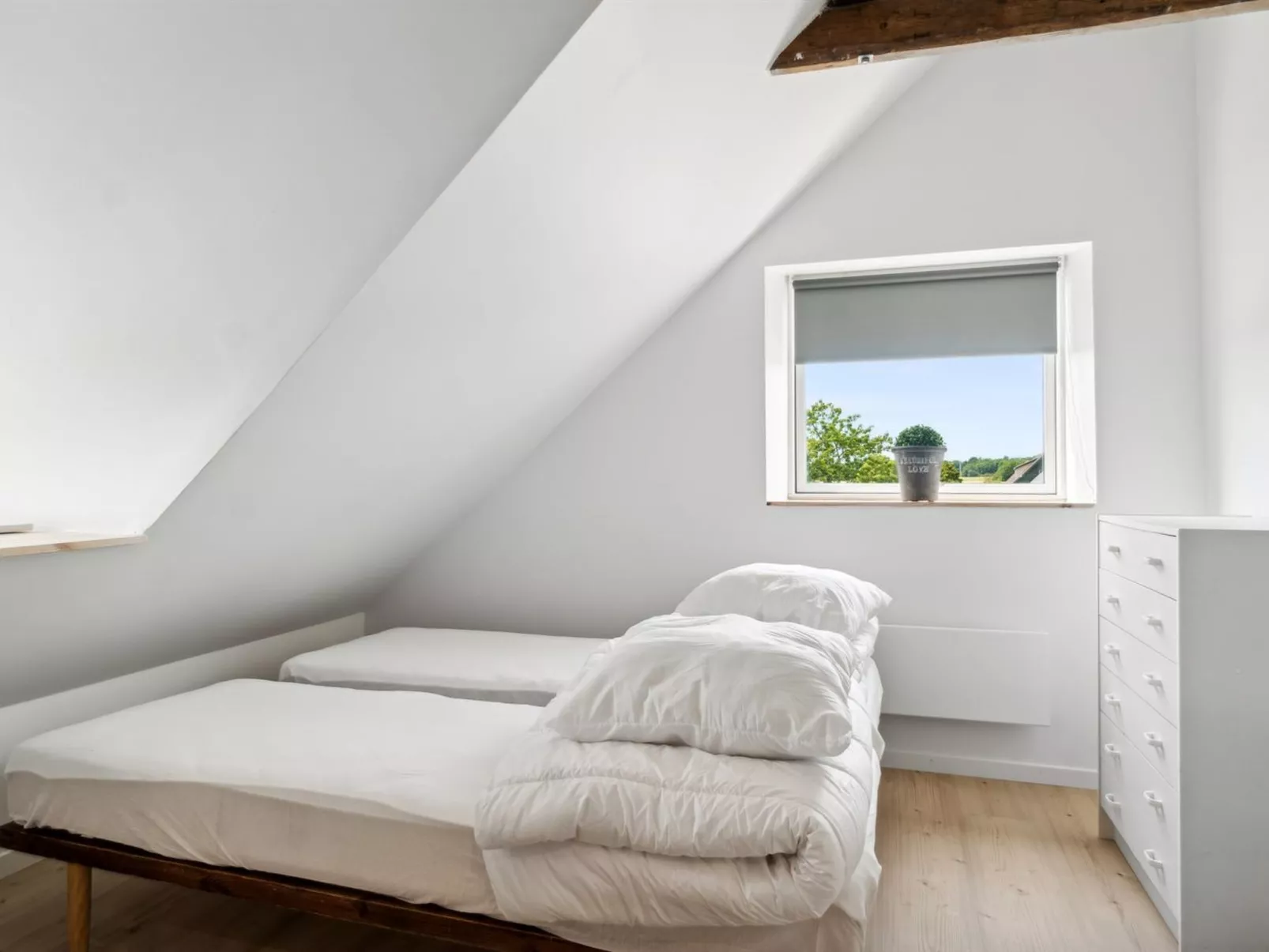 "Fridgerd" - 4.8km from the sea-Dedans