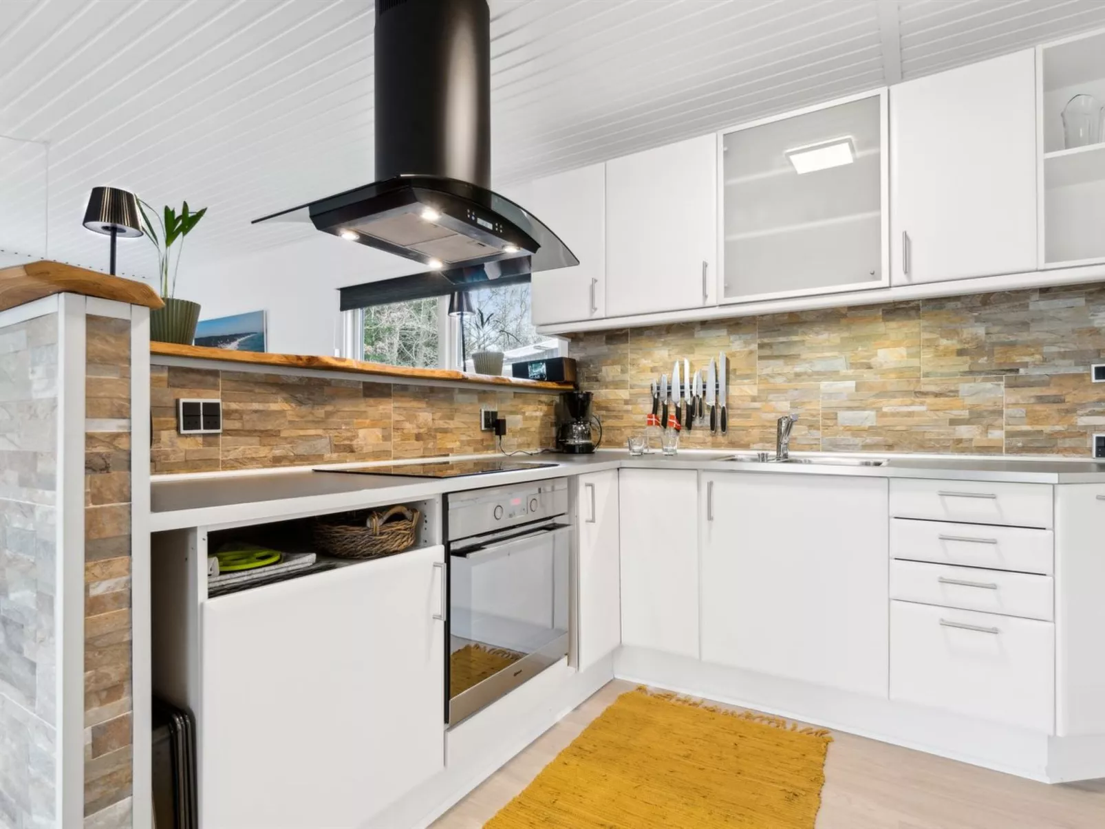 "Betti" - 700m from the sea-Dedans