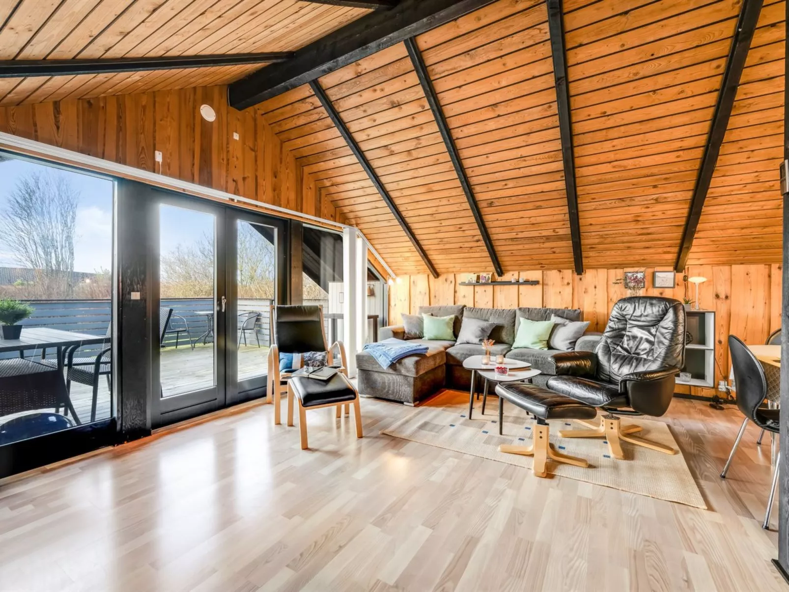 "Tjana" - 6km from the sea-Dedans