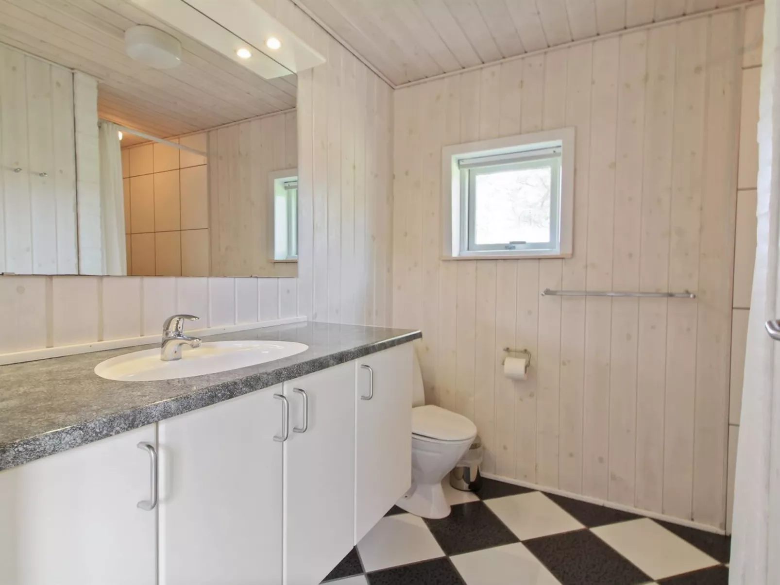 "Hillmari" - 200m from the sea-Inside