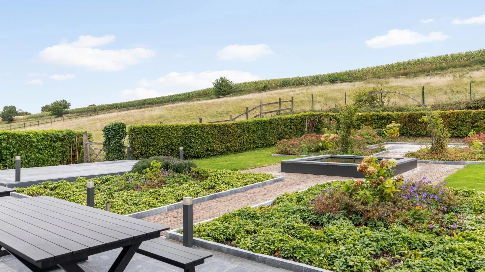 Landhuis Brakelbos-Garten Sommer