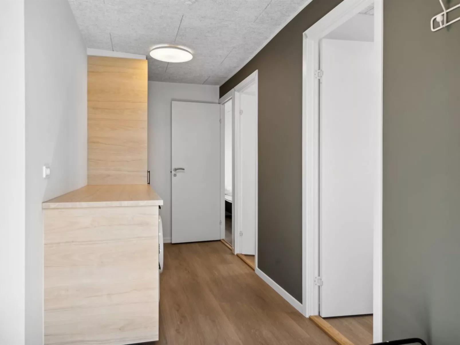 "Eunice" - 850m from the sea-Inside