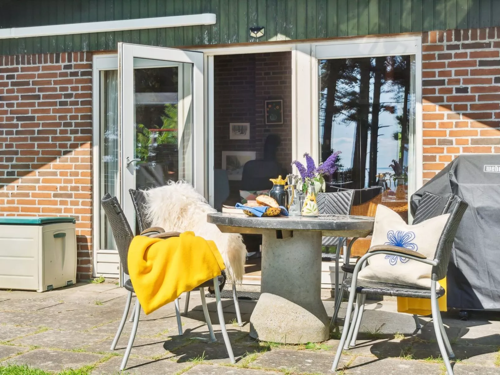 "Uschi" - 86m from the sea-Outside