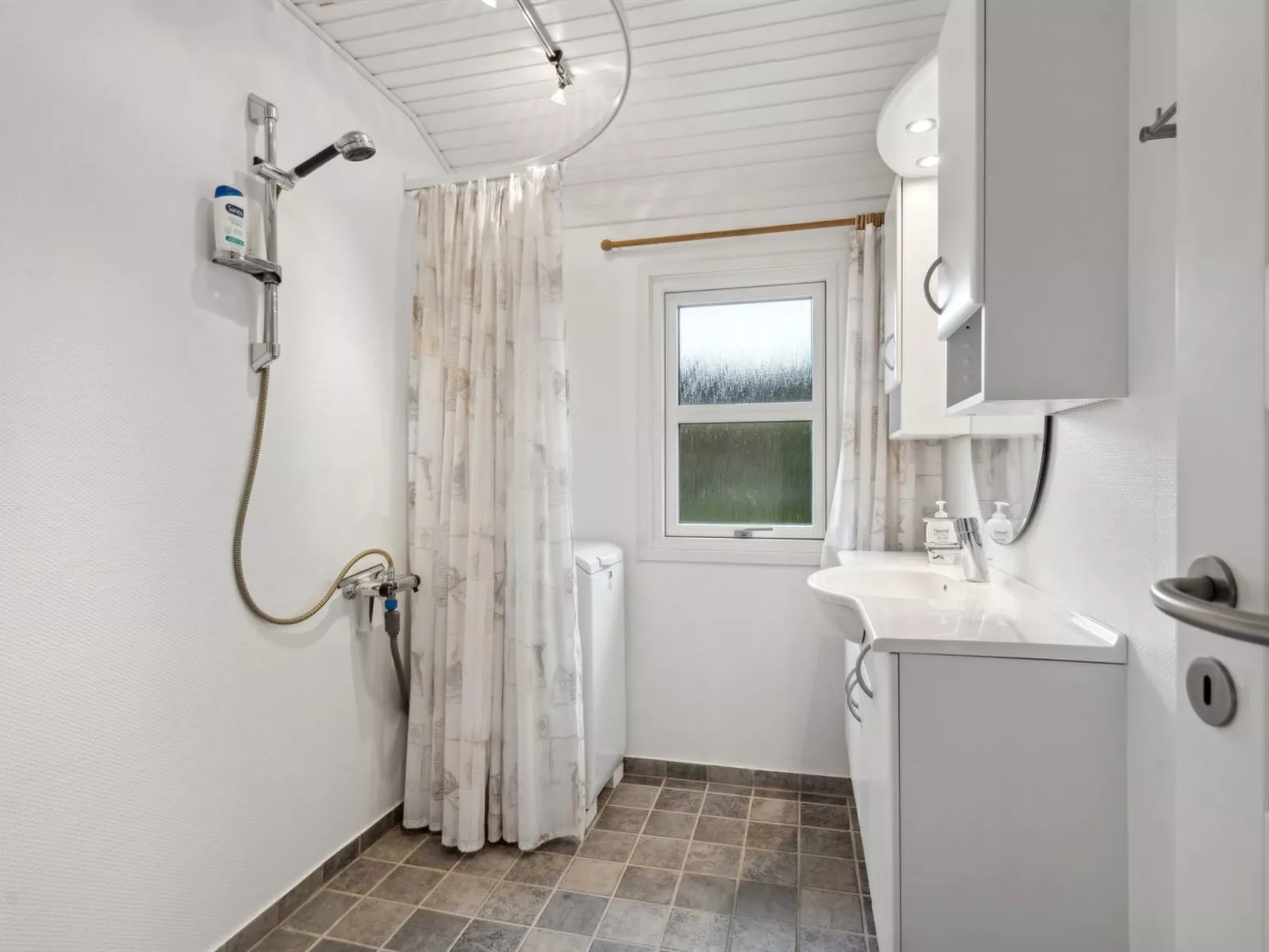 "Gudrun" - 250m from the sea-Inside