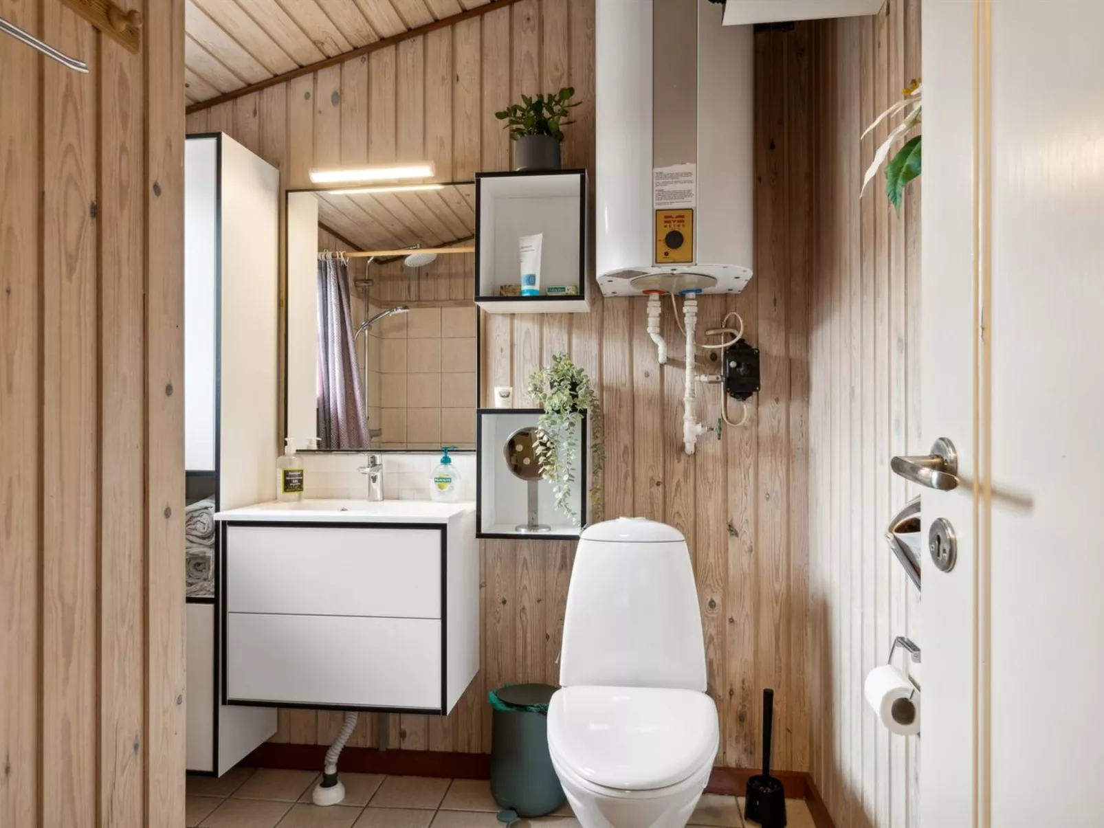 "Diddi" - 170m from the sea-Dedans