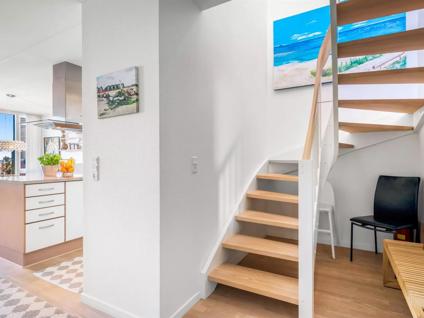 "Eleanore" - 25m from the sea-Inside