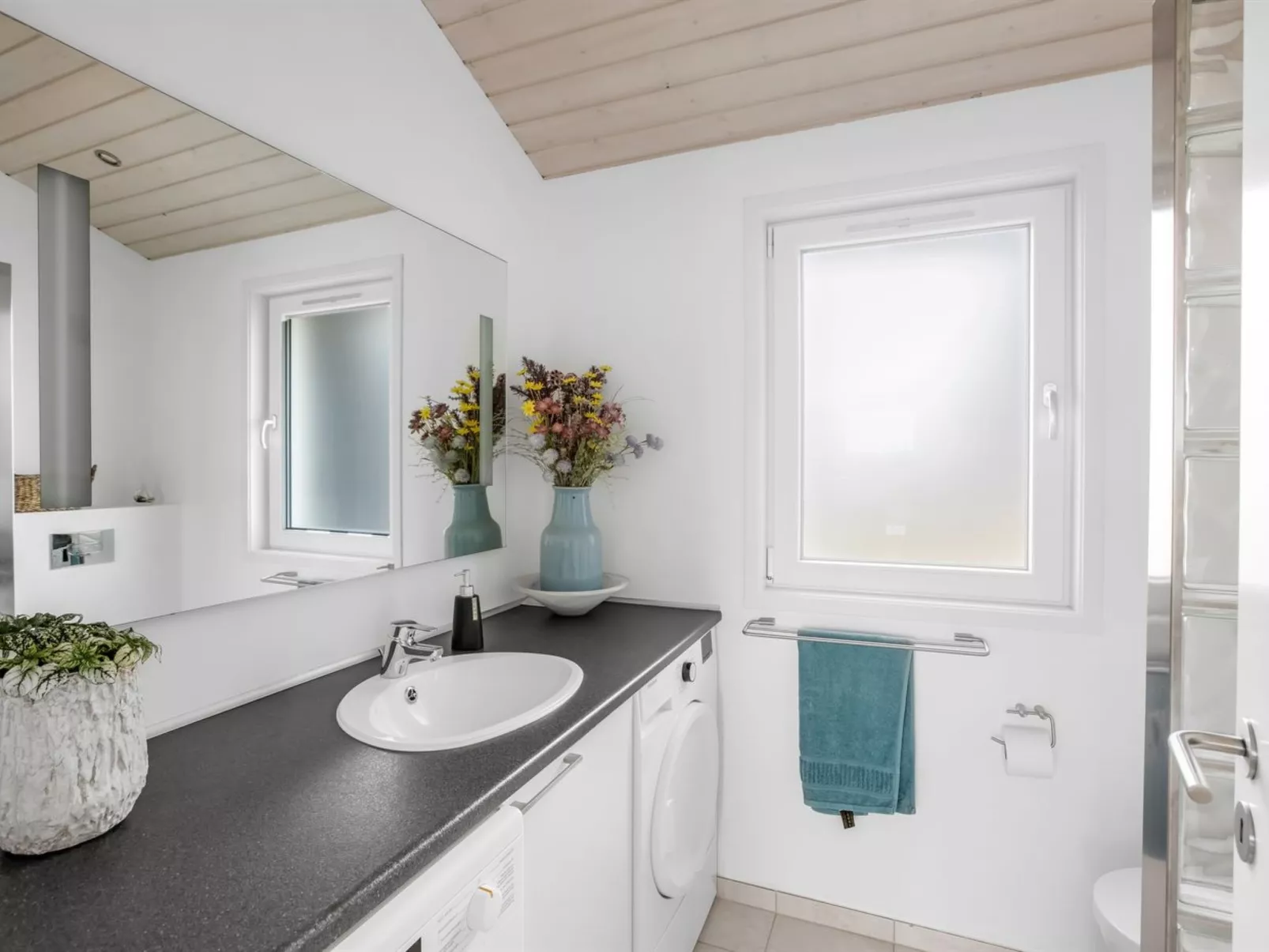 "Lennart" - 300m from the sea-Inside