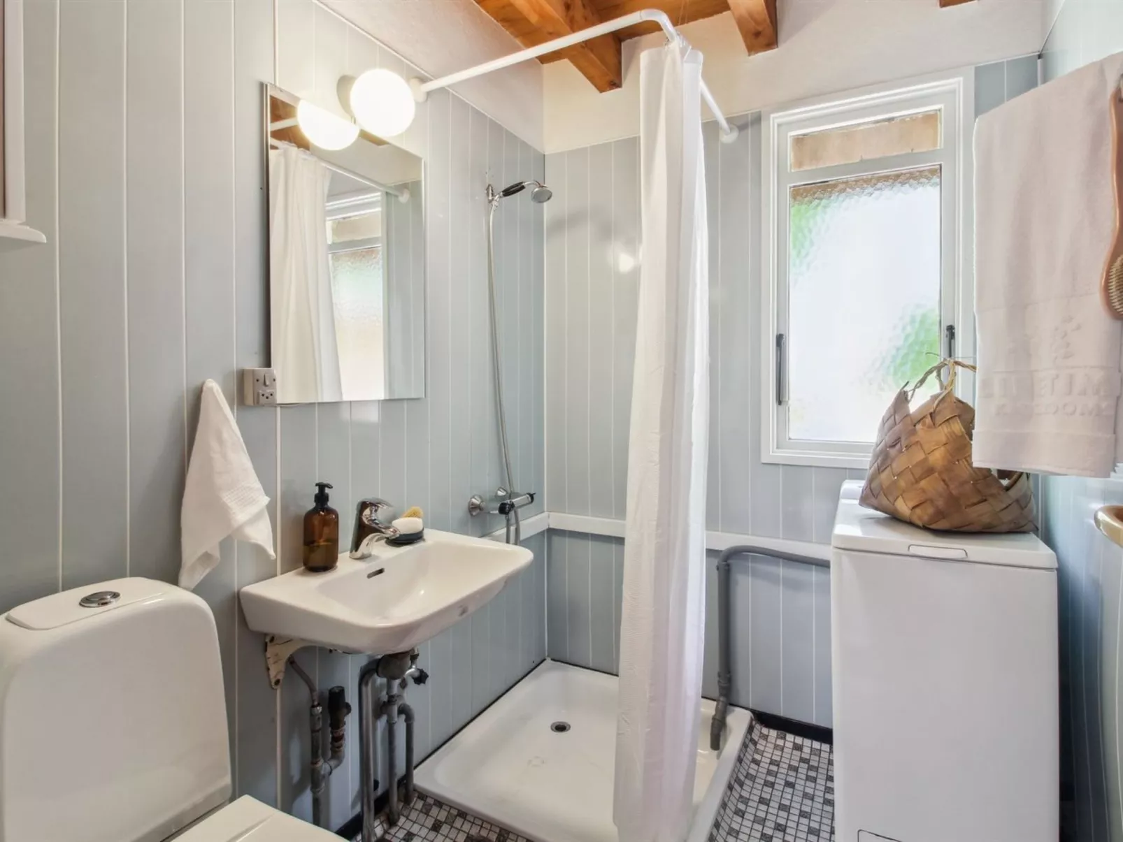 "Kersta" - 3.3km from the sea-Inside