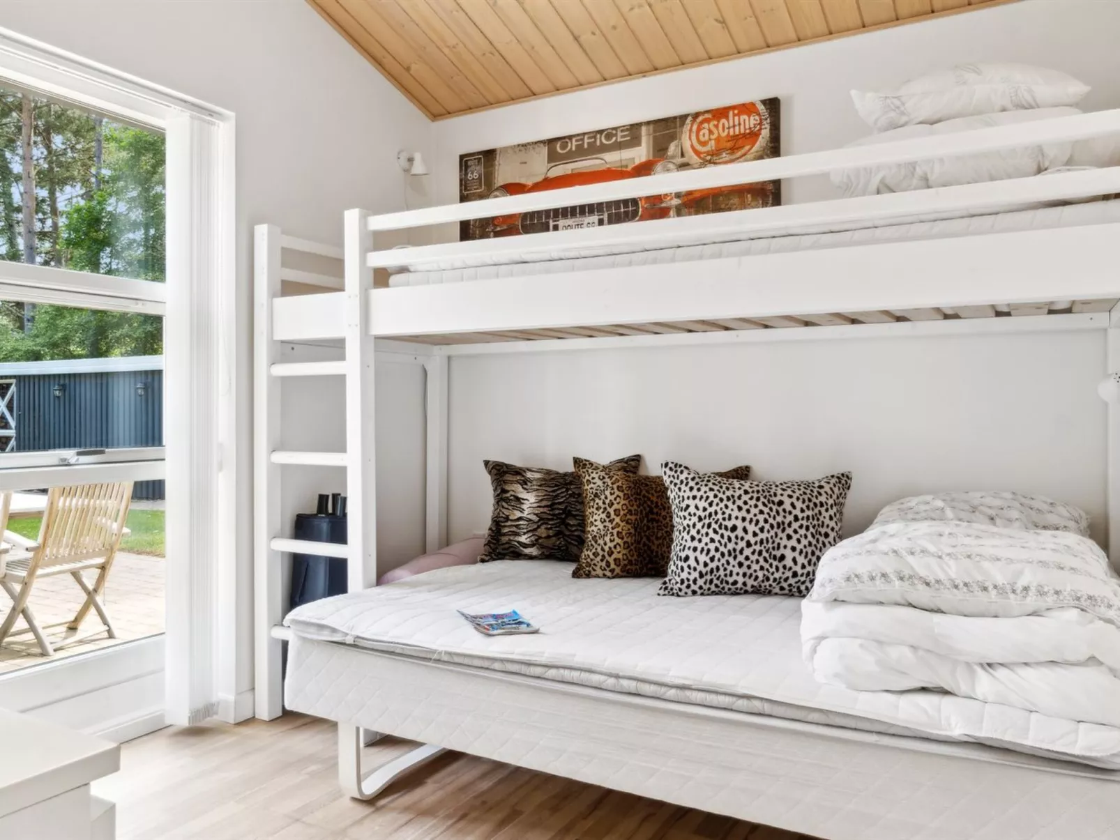 "Romil" - 2.1km from the sea-Inside