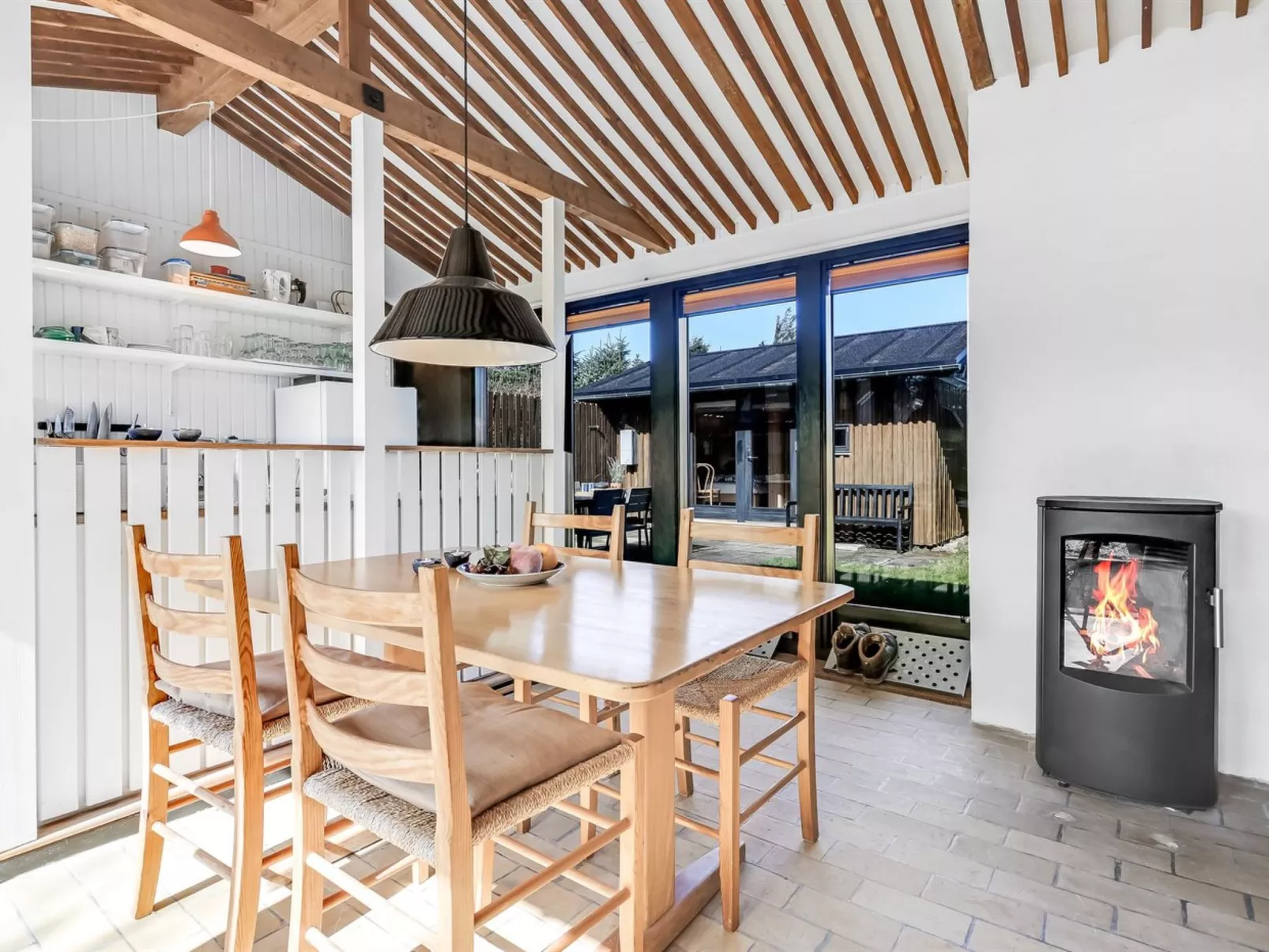 "Amarie" - 1km from the sea-Inside