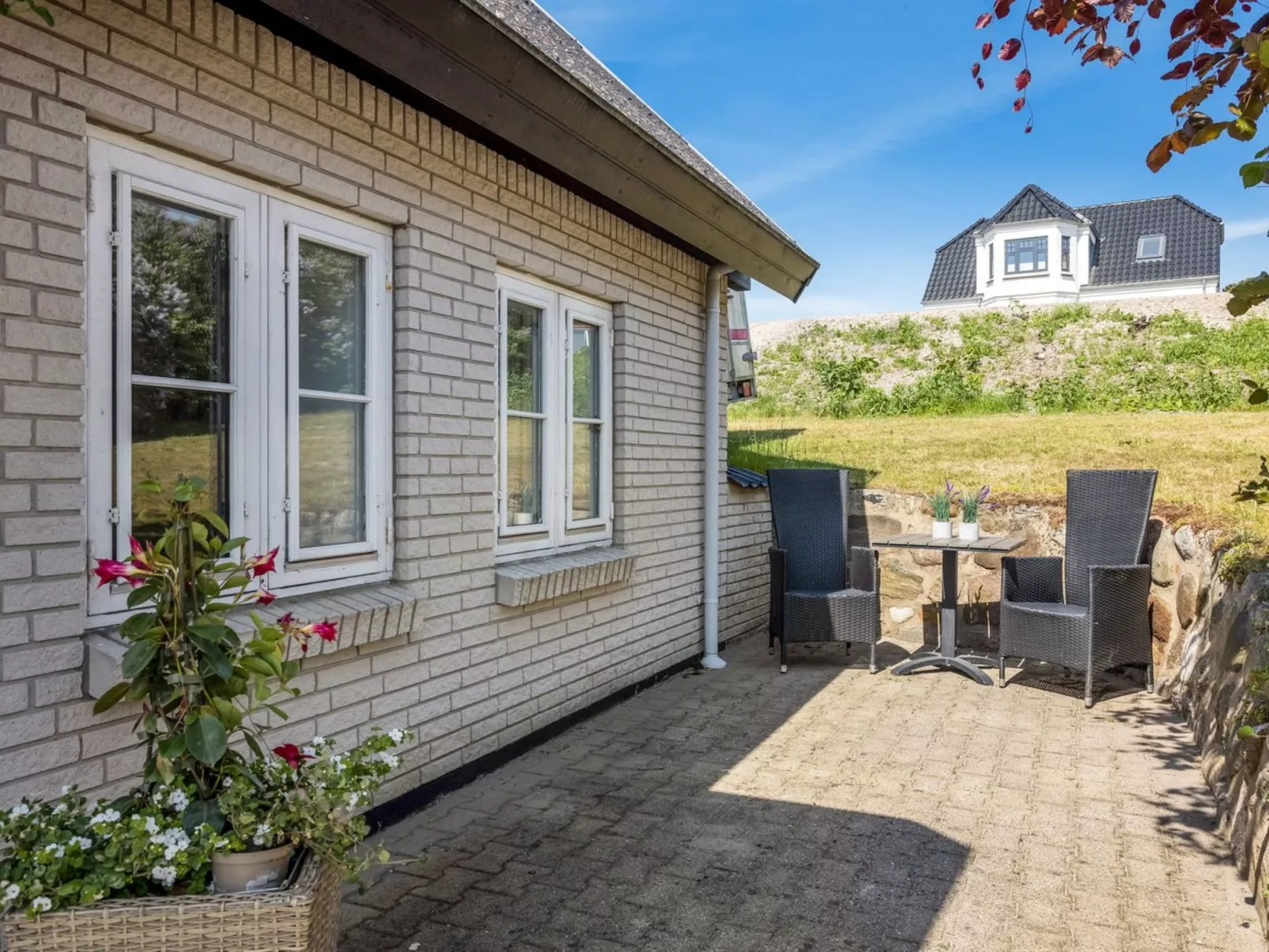 "Gilbert" - 500m from the sea-Draußen