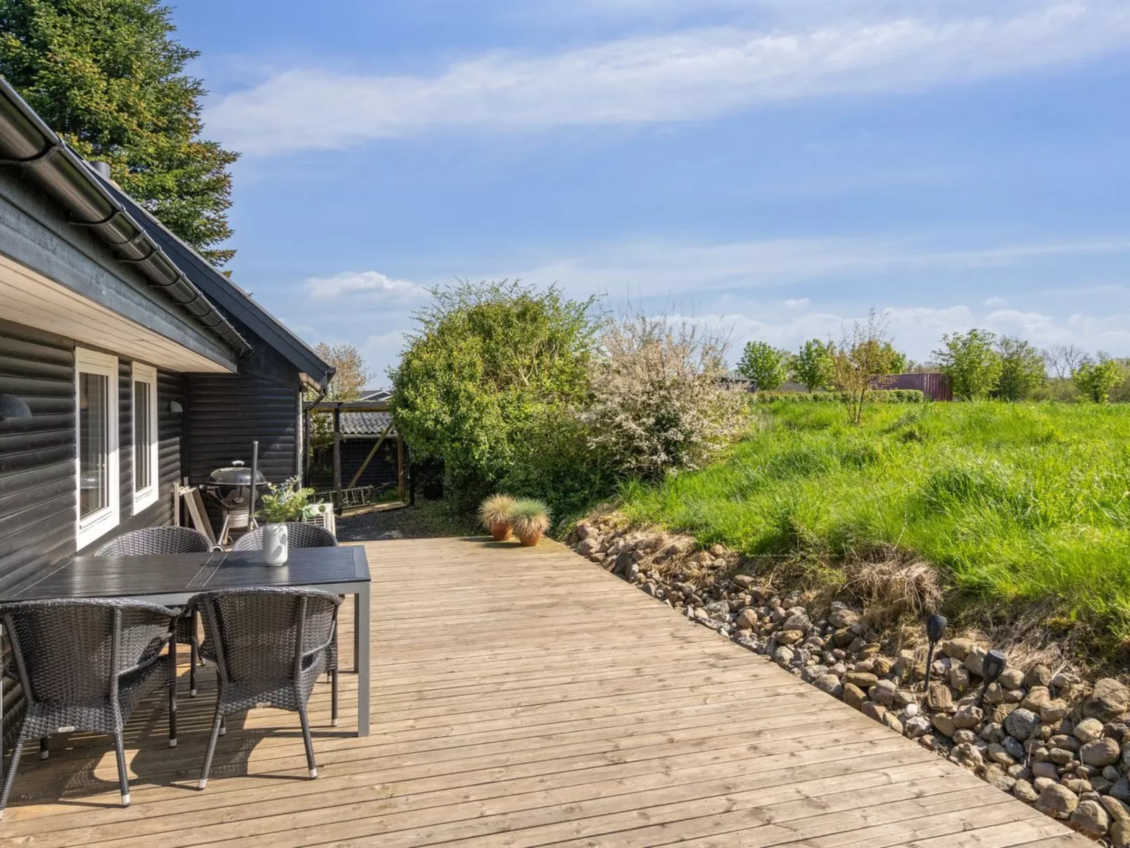 "Sölvy" - 300m from the sea-Draußen