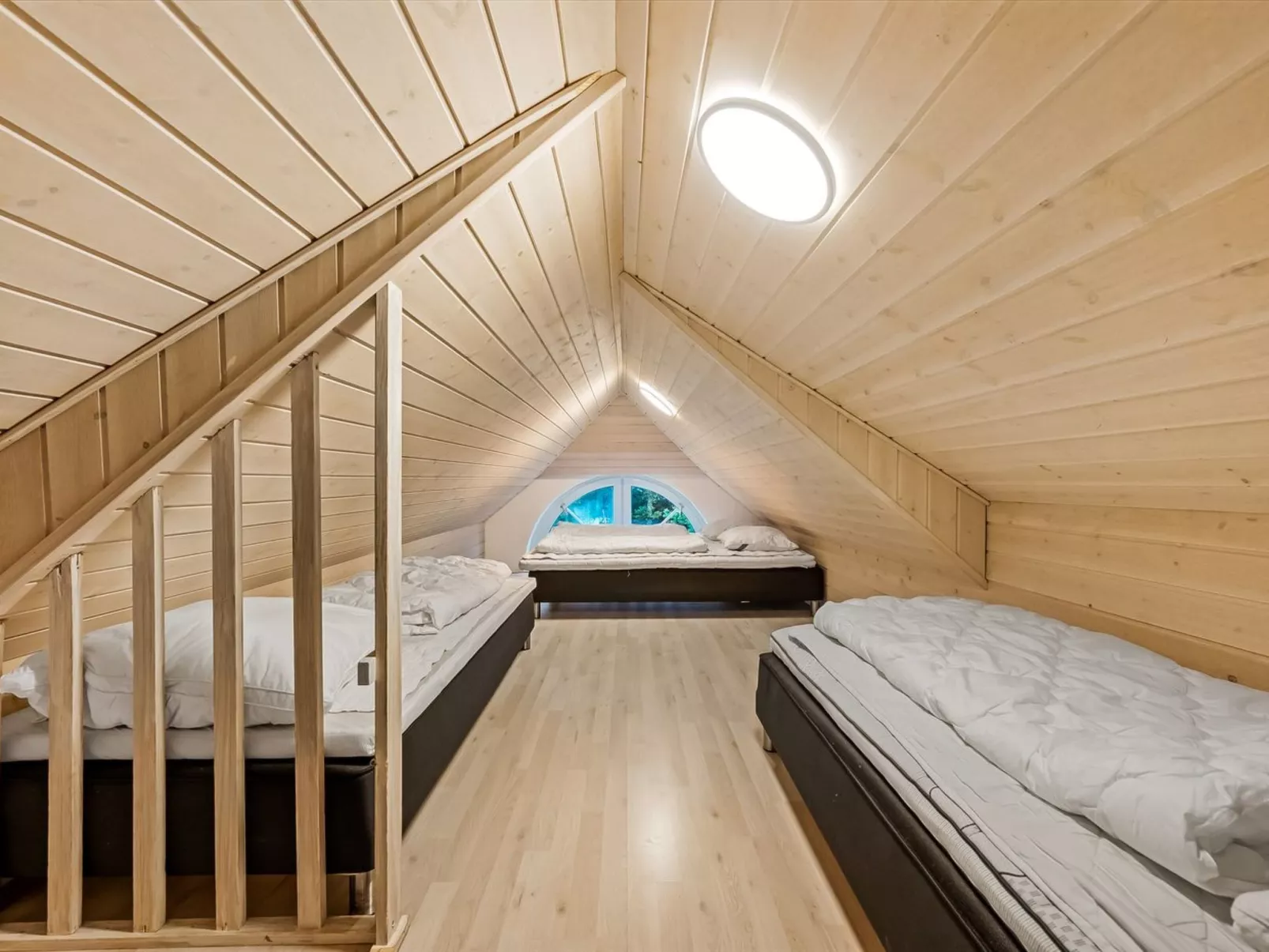 "Botmar" - 1.5km from the sea-Dedans