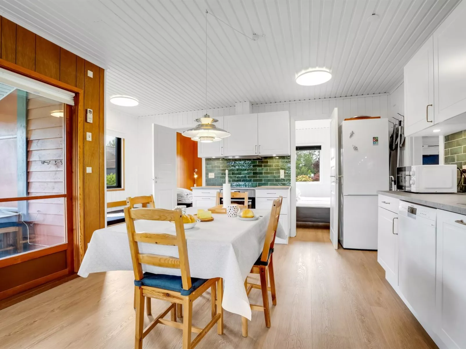 "Fulk" - 150m from the sea-Drinnen