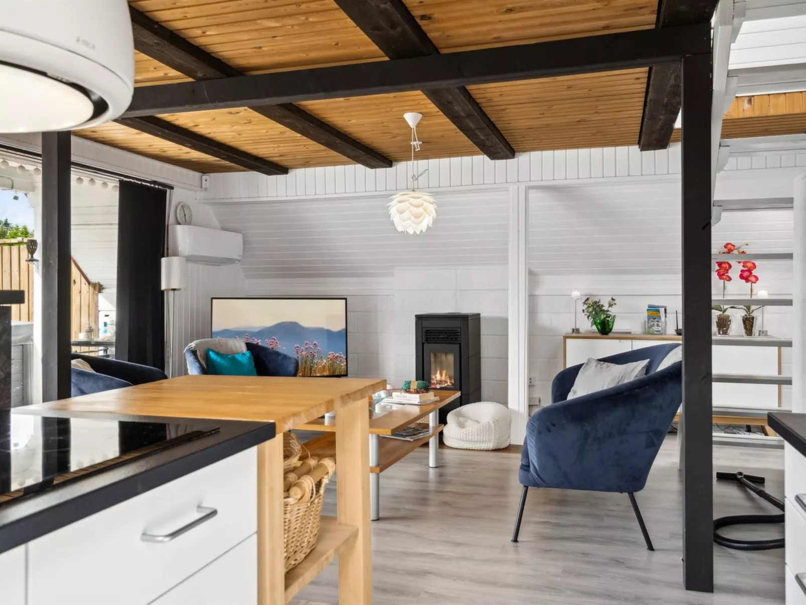 "Gunhilde" - 6km from the sea-Dedans