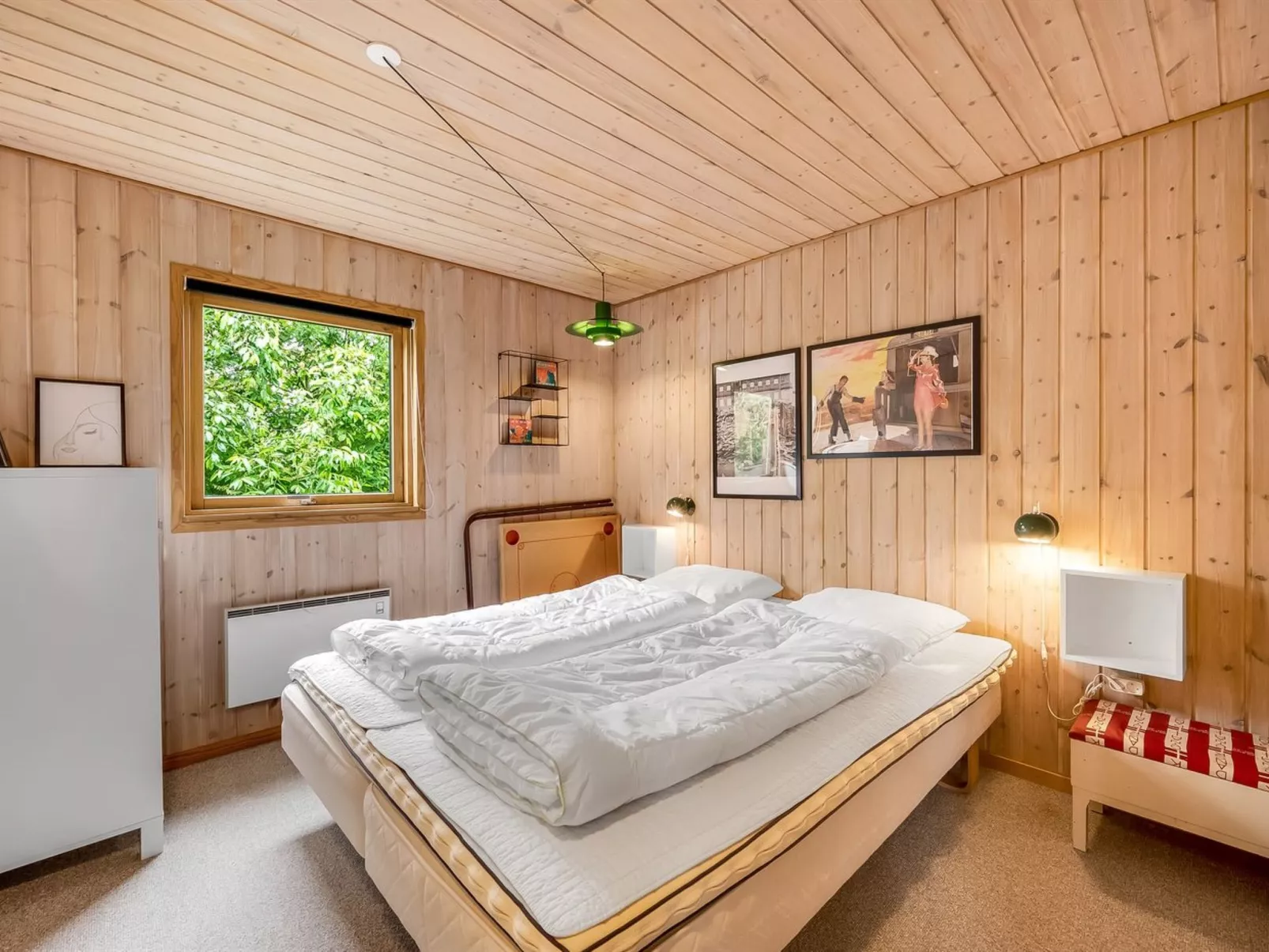 "Tian" - 400m to the fjord-Dedans