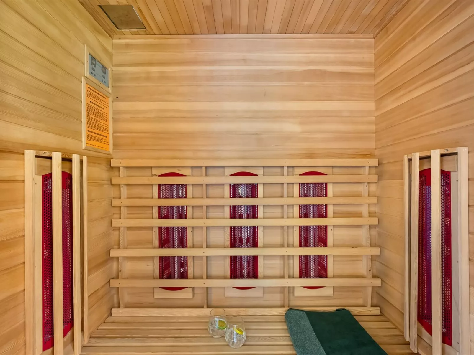 "Birette" - 1.2km from the sea-Dedans