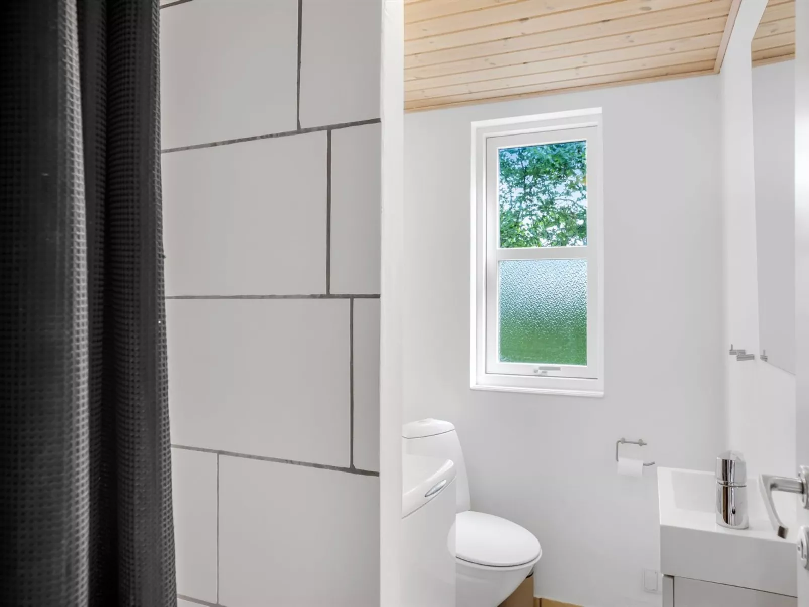 "Felina" -  from the sea-Drinnen