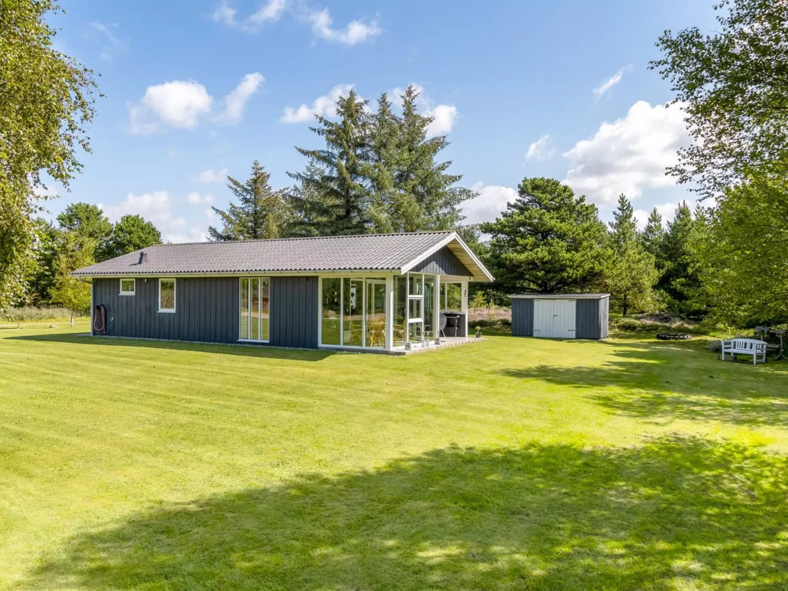 "Fiallar" - 3.2km from the sea-Draußen