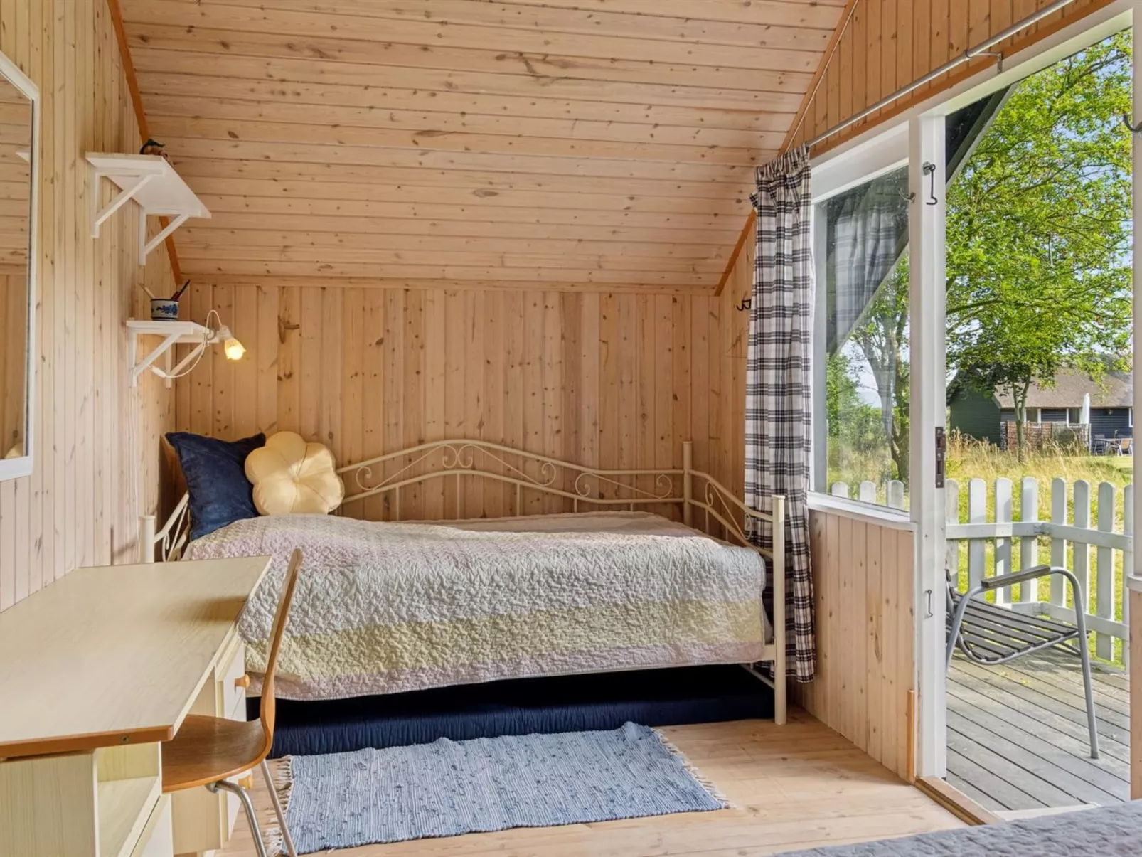 "Emeli" - 100m from the sea-Dedans