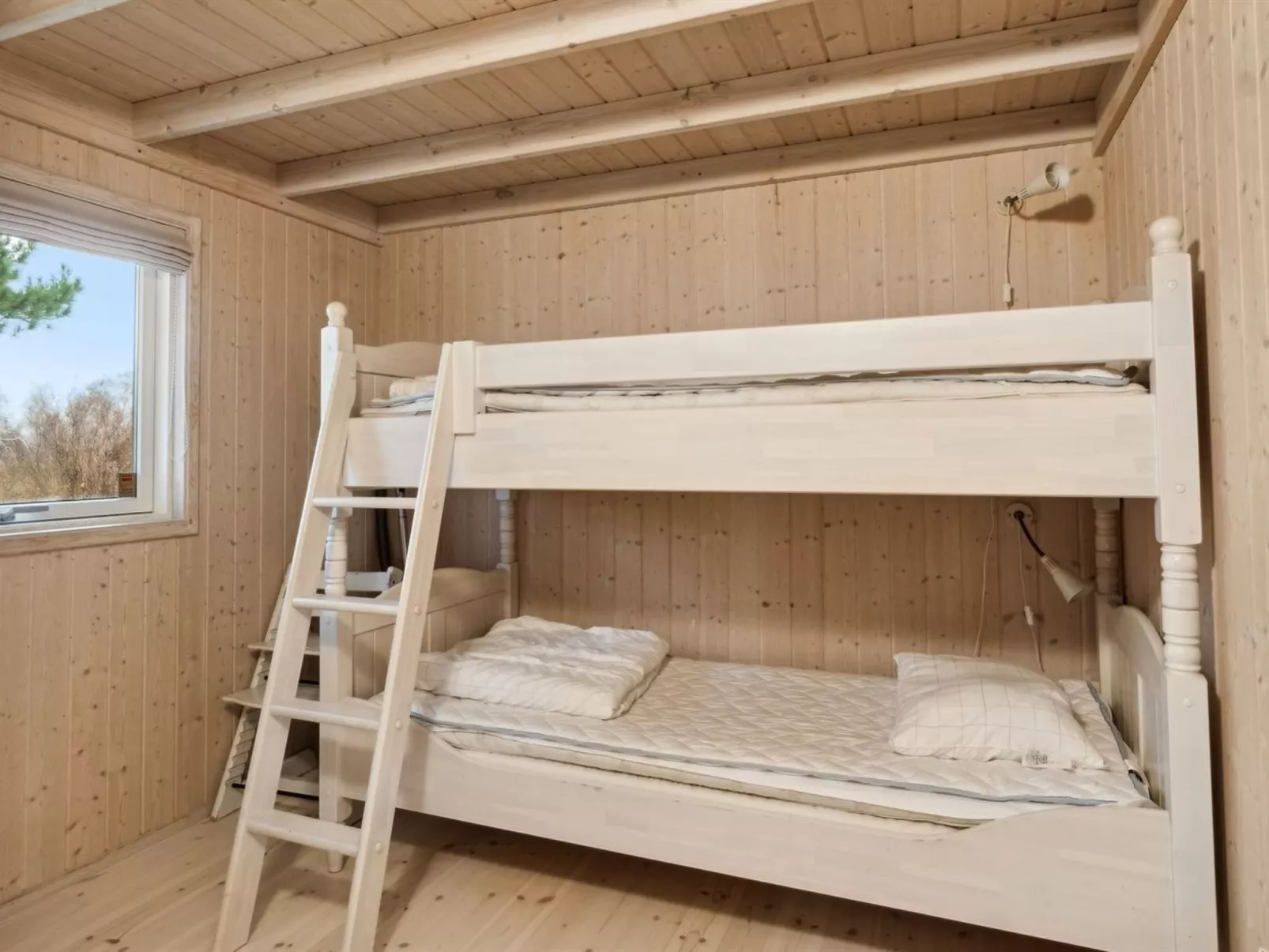 "Ilsi" - 275m from the sea-Inside