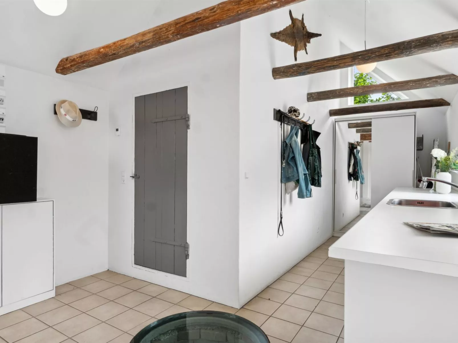 "Keyla" - 2.3km from the sea-Inside