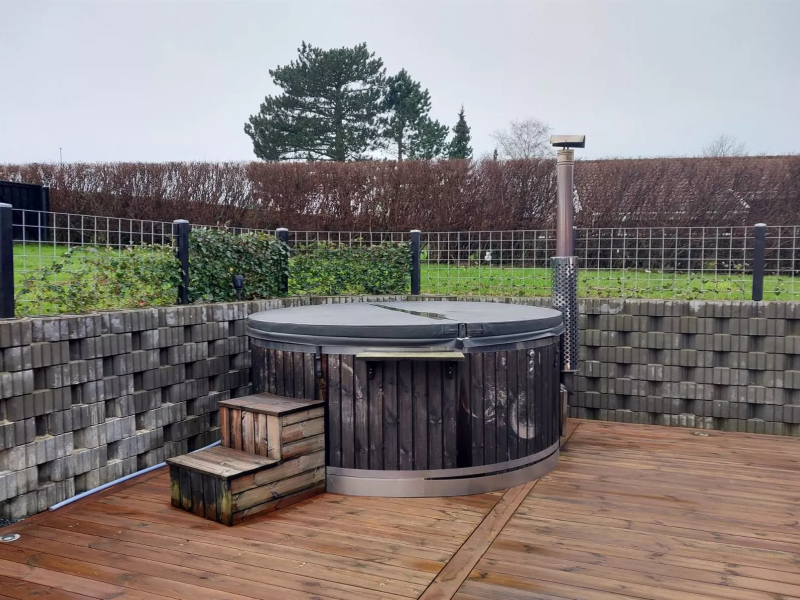 "Enida" - 350m to the fjord-Inside