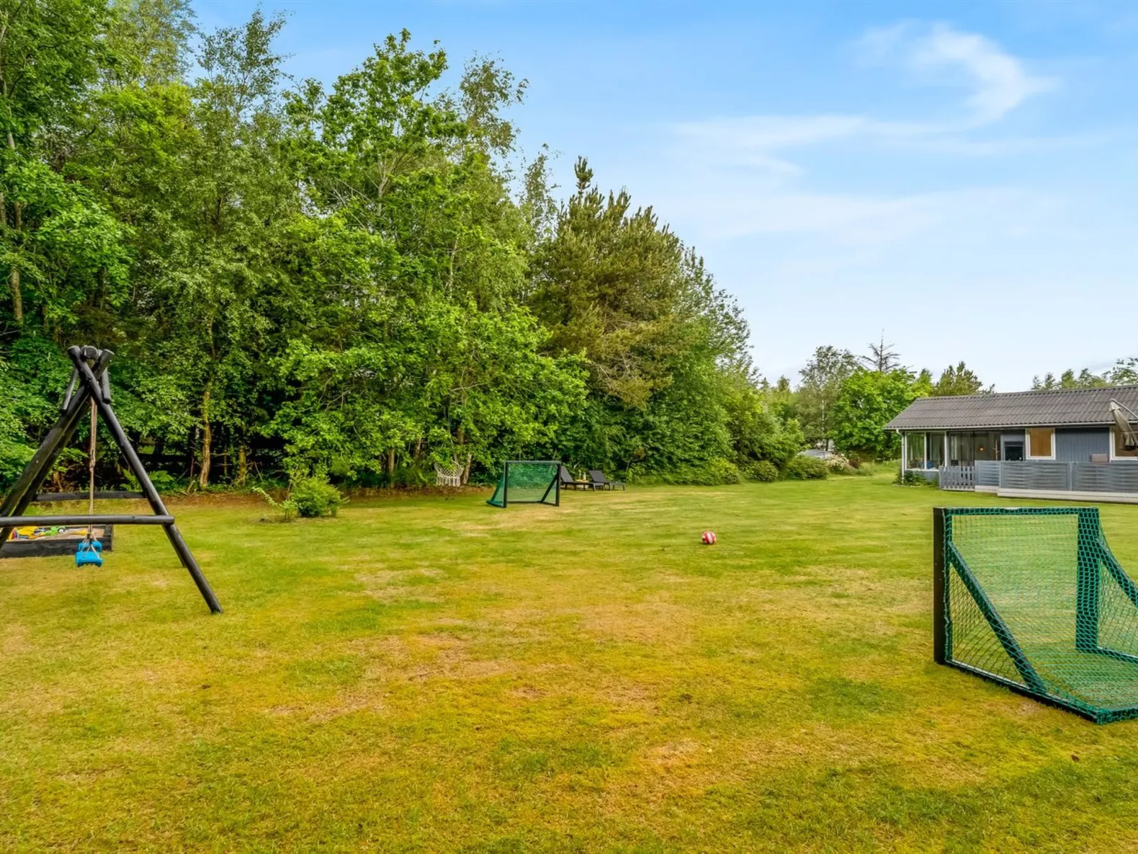 "Feenja" - 800m from the sea-Outside