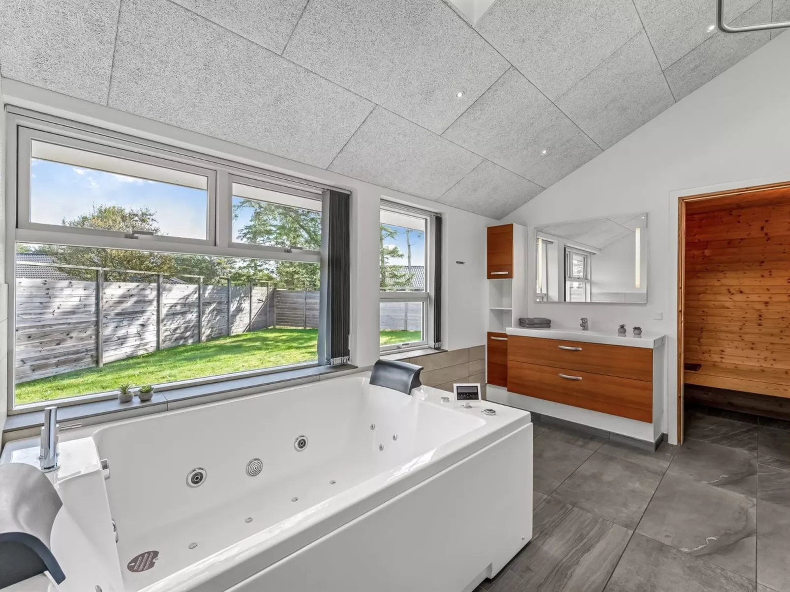 "Elektra" - 450m from the sea-Inside