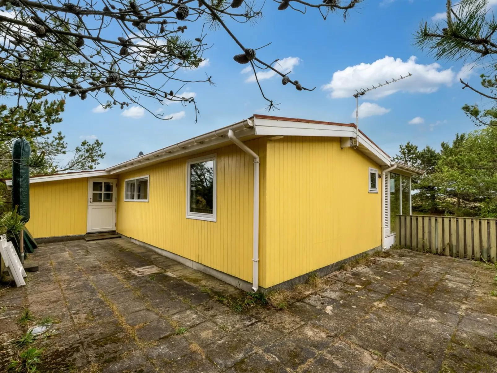 "Kimi" - 75m from the sea-Draußen