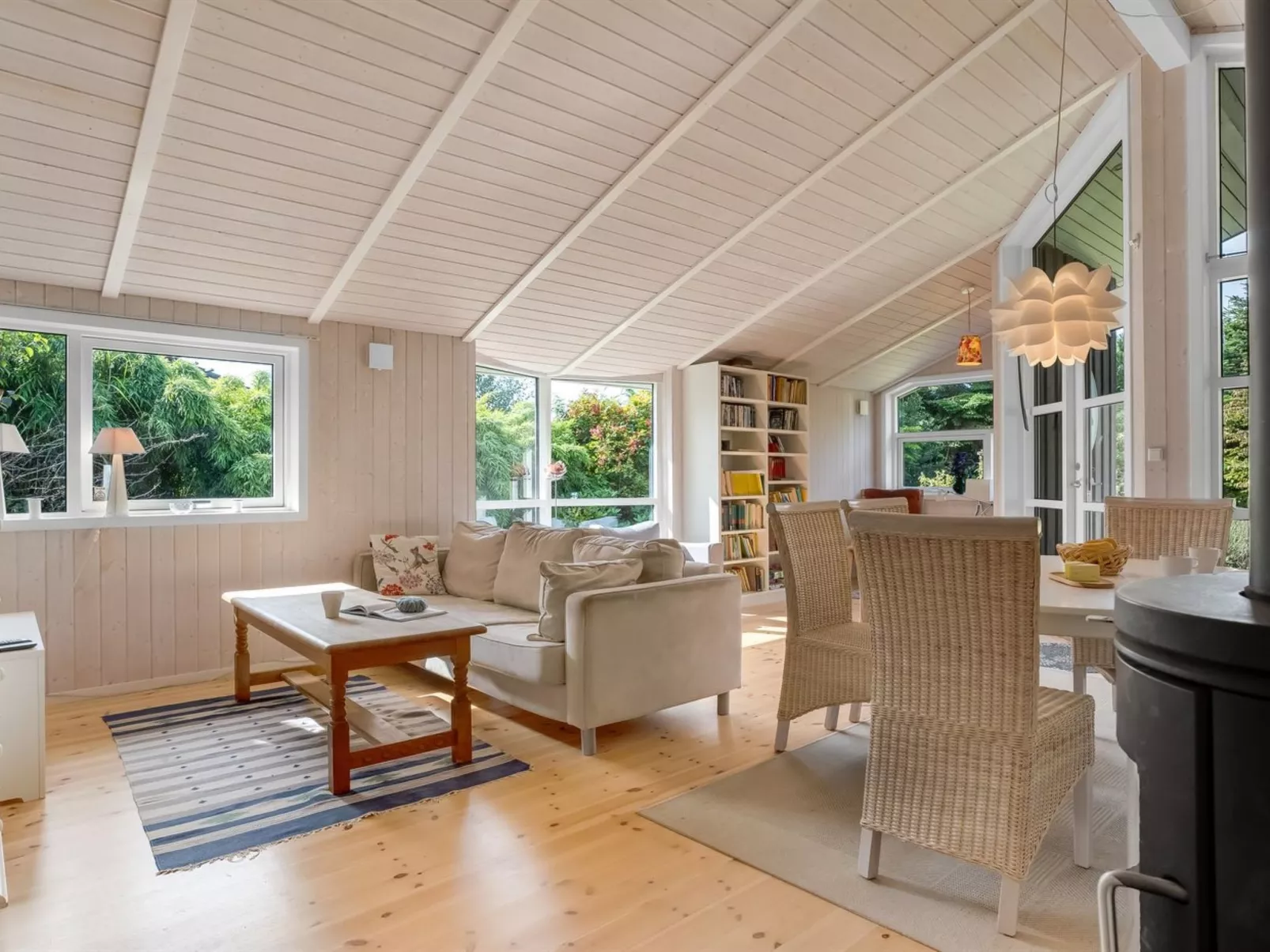 "Nashota" - 600m from the sea-Inside