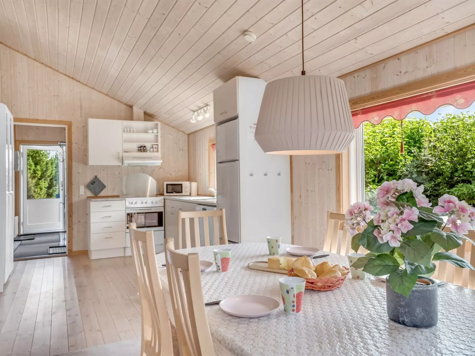 "Arnsten" - 900m from the sea-Dedans