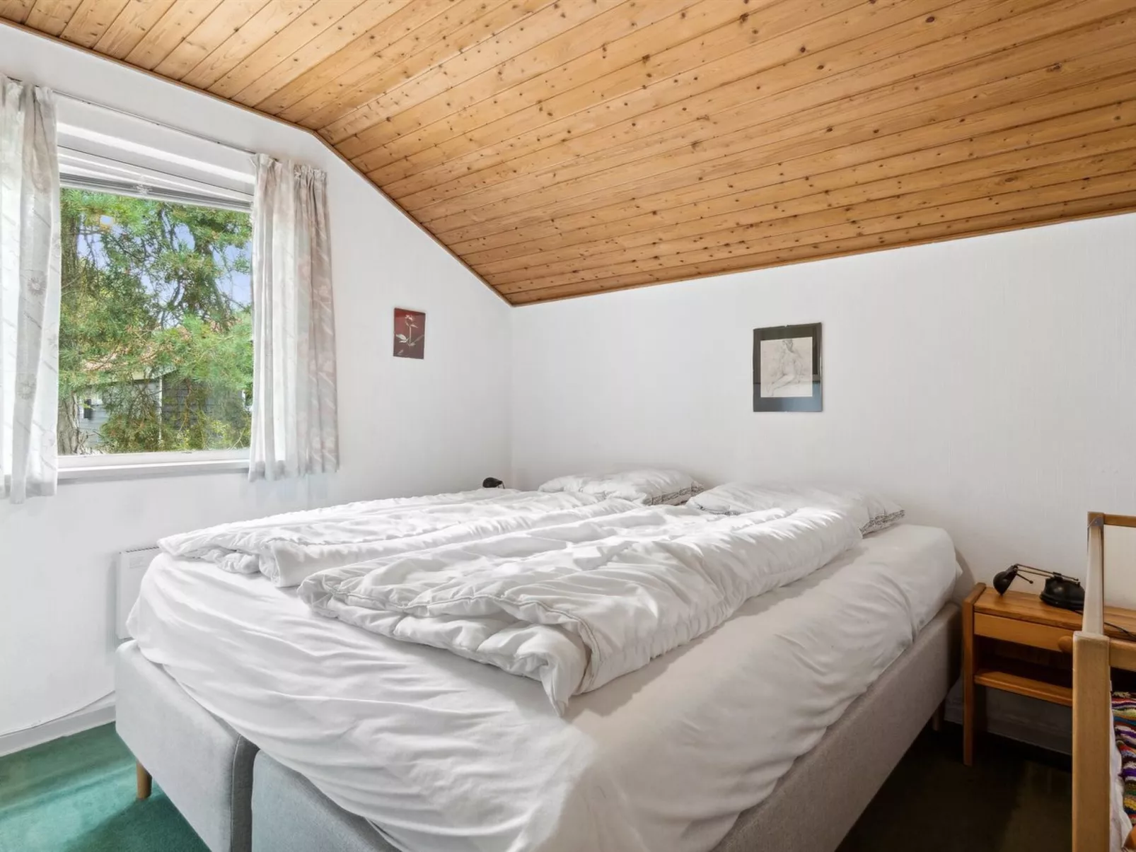 "Zoya" - 300m from the sea-Inside