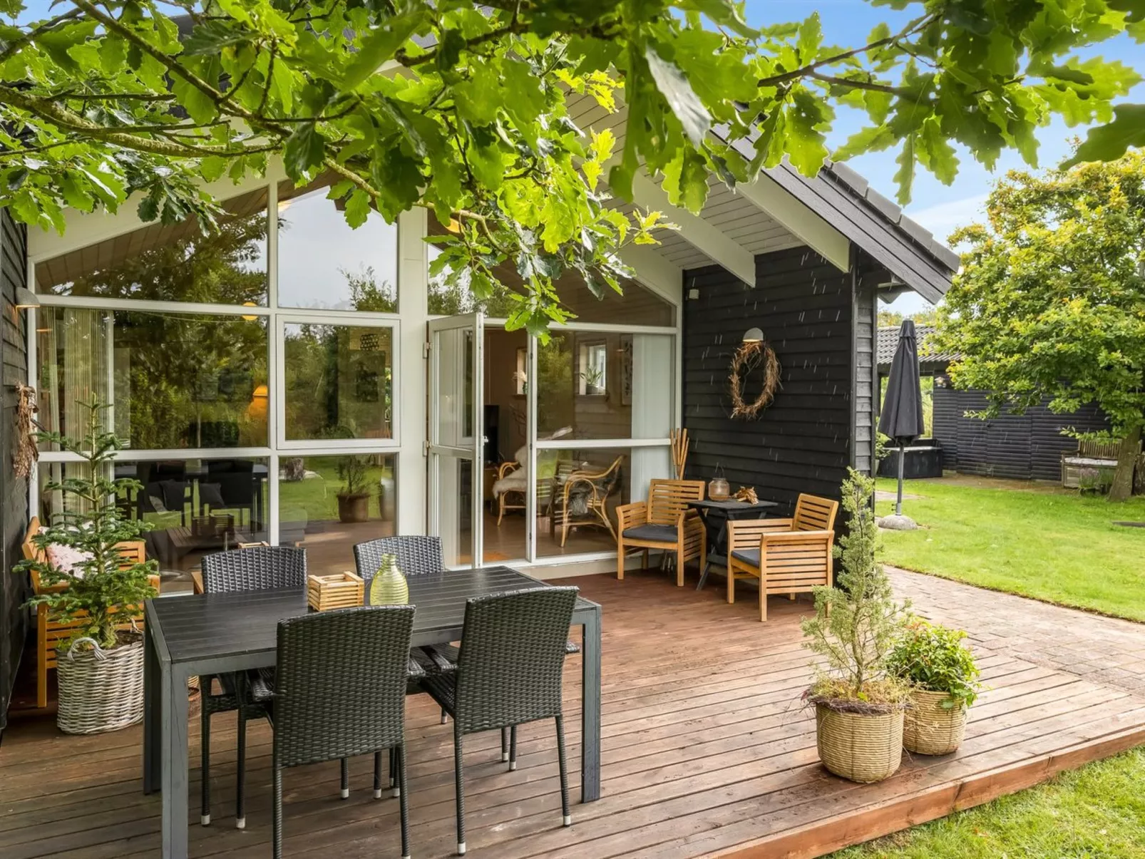 "Jarmunrek" - 400m to the fjord-Outside