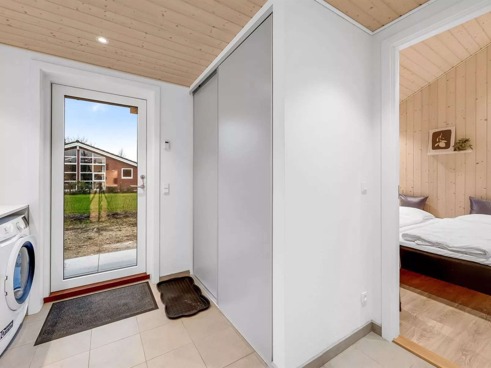 "Corina" - 850m to the fjord-Dedans