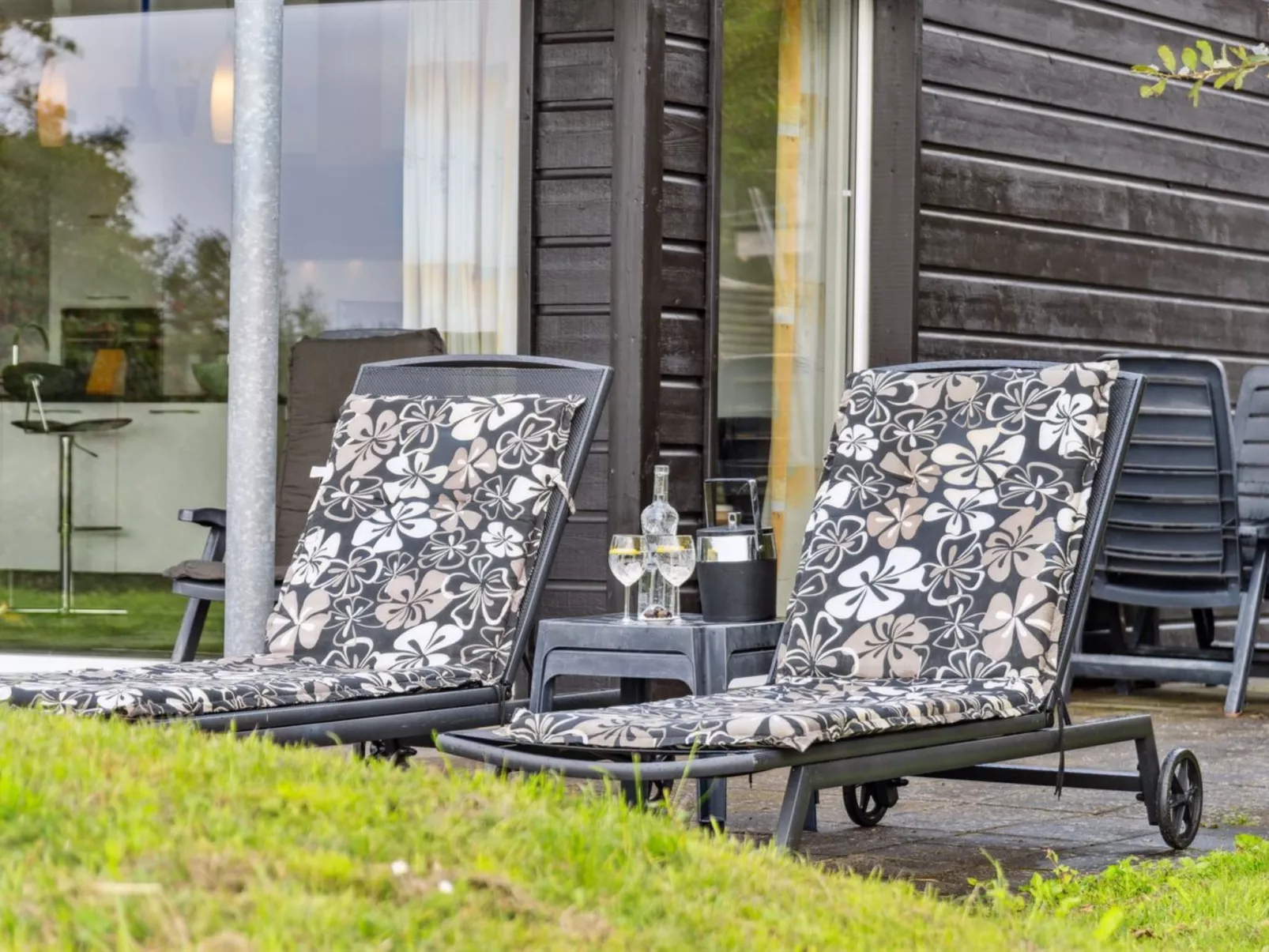 "Nilson" - 50m from the sea-Dehors