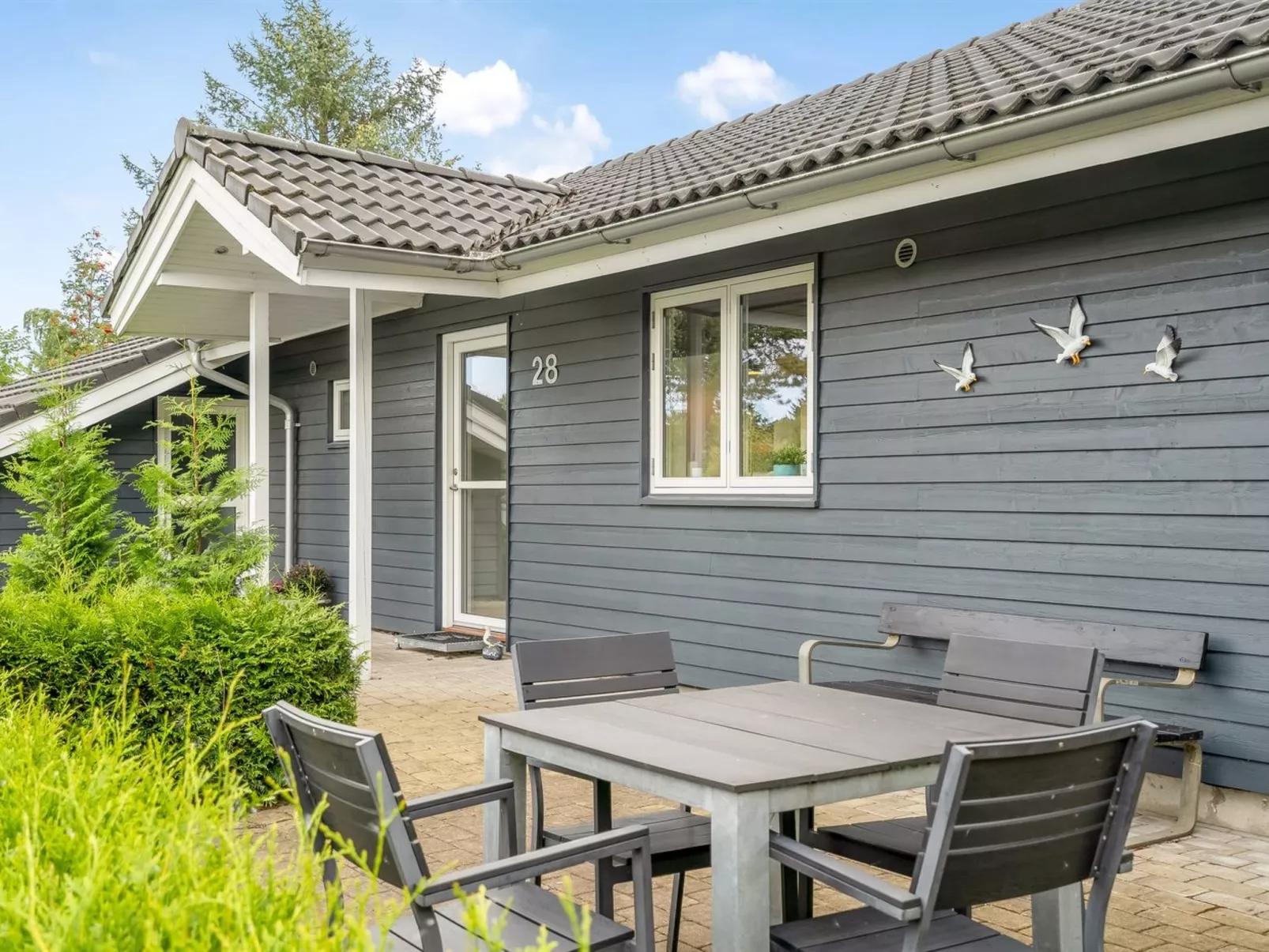 "Nauka" - 400m to the fjord-Outside