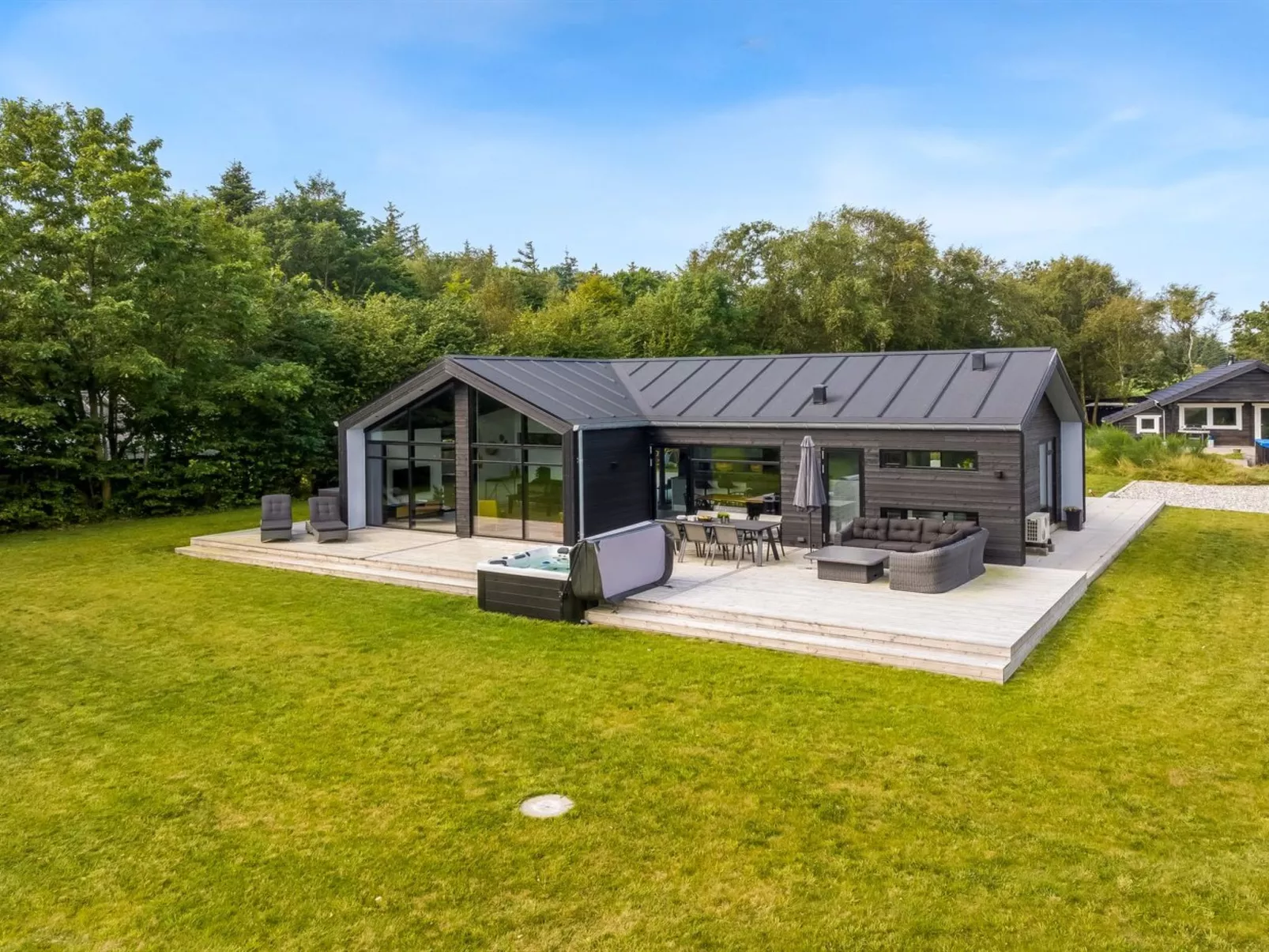 "Jahn" - 250m to the fjord-Draußen